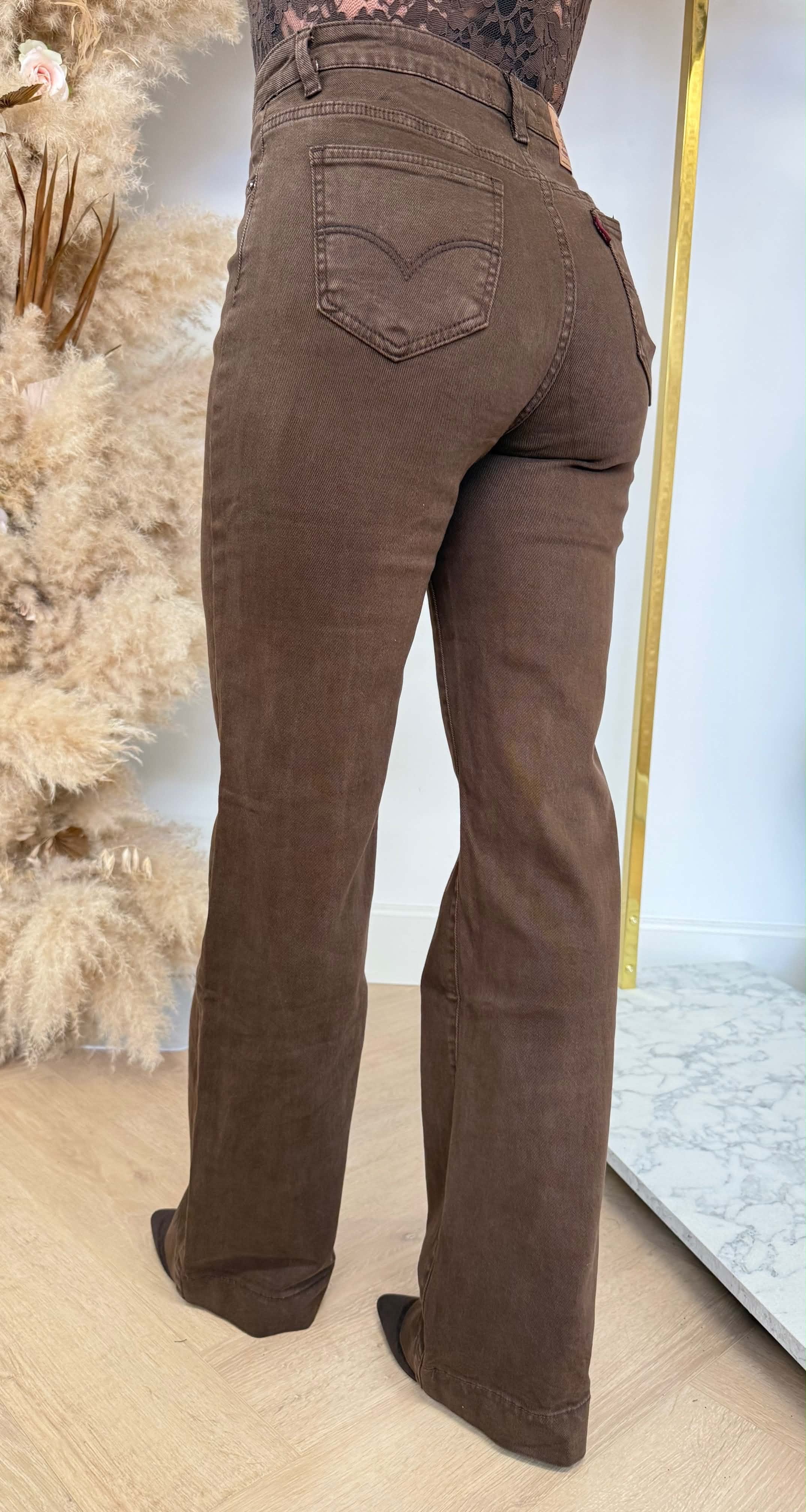 LESLIE FIT WIDE LEG JEANS Y6881-4 CHOCO
