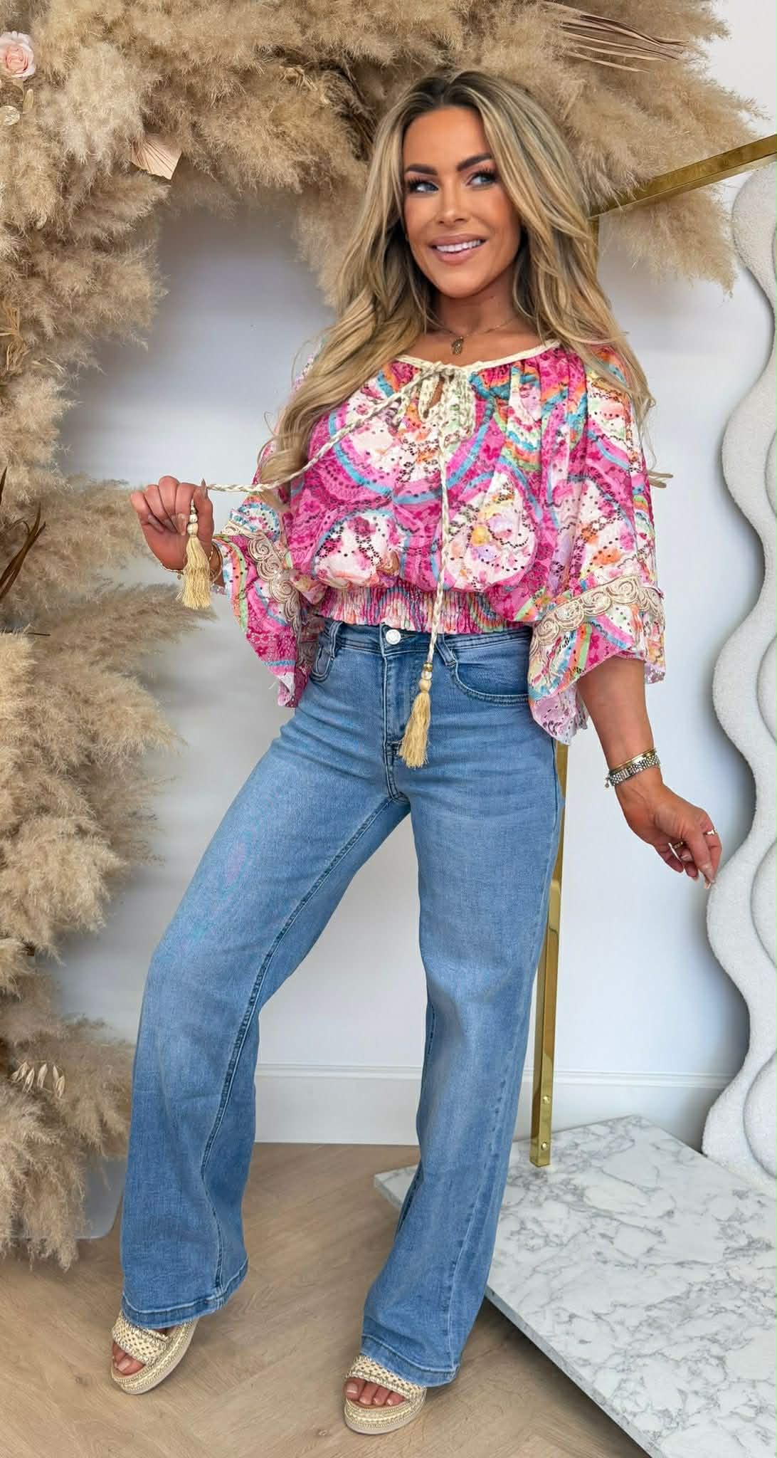 FLOWER LACE TOP FUCHSIA