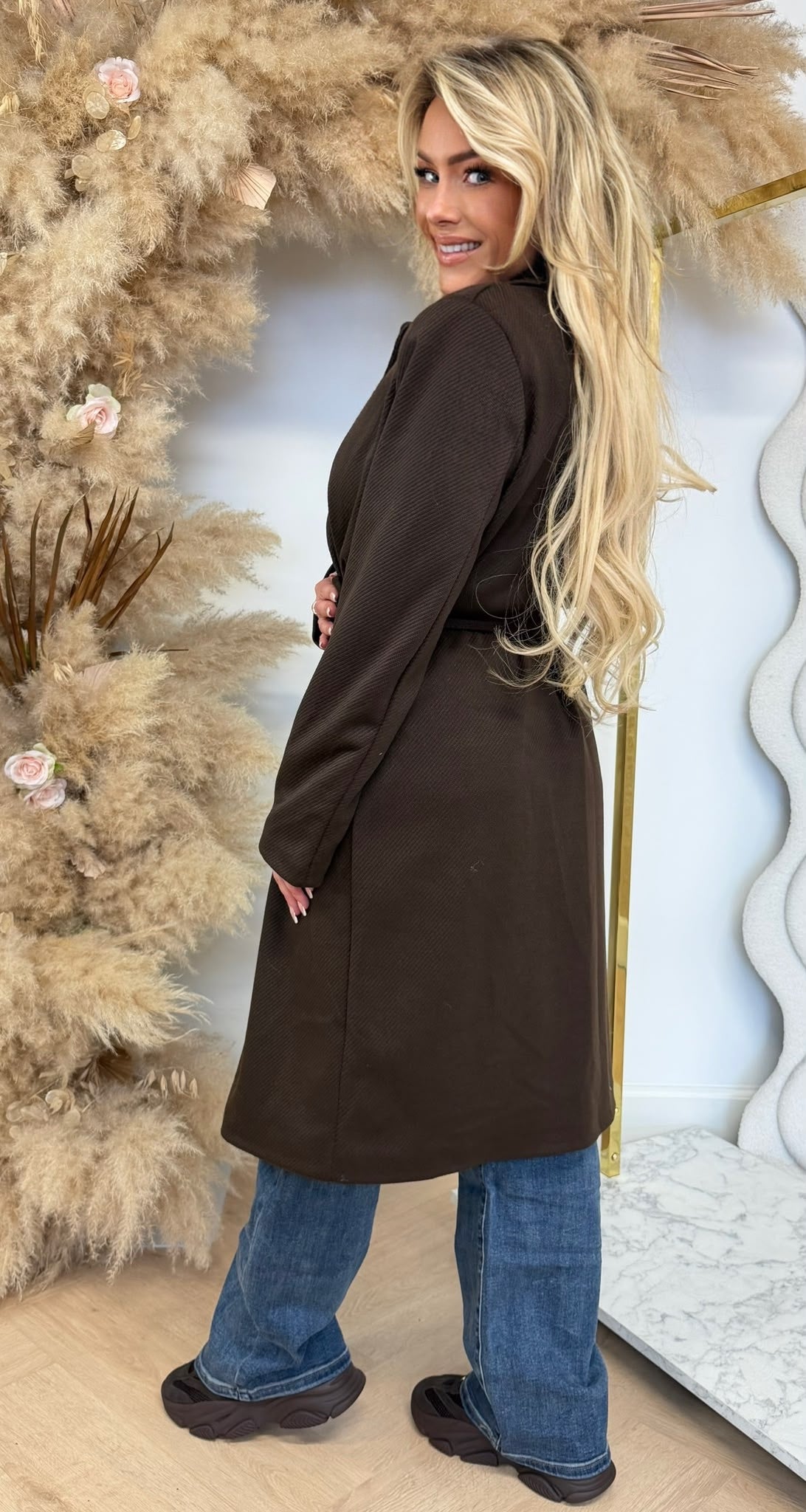 PERFECT STRIK COAT CHOCO