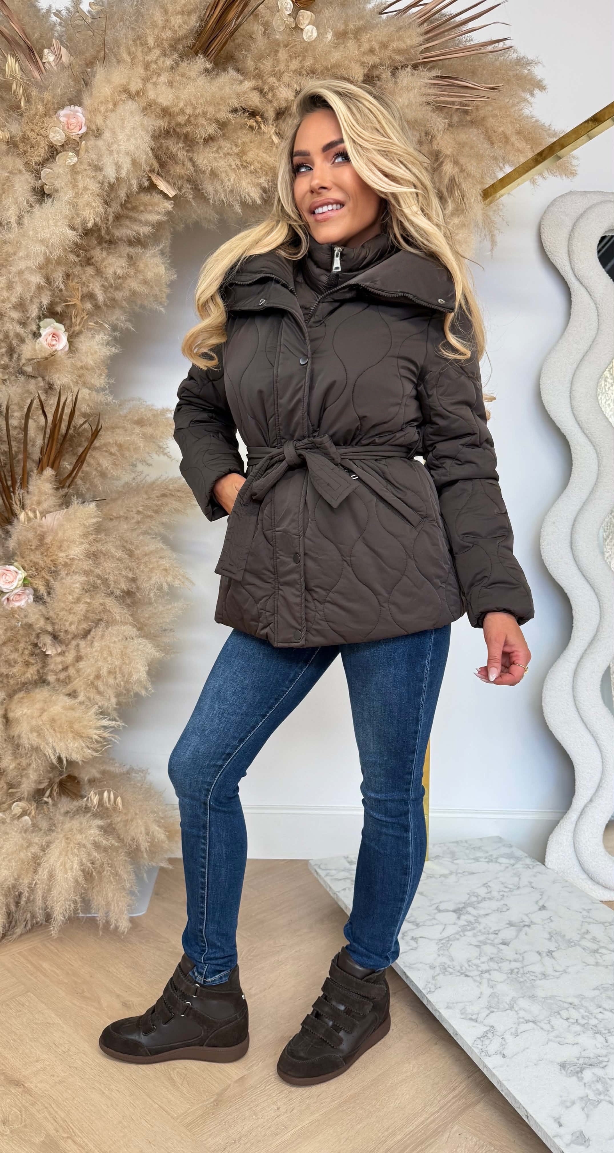 PUFFER BELT JACKET 2635 BROWN