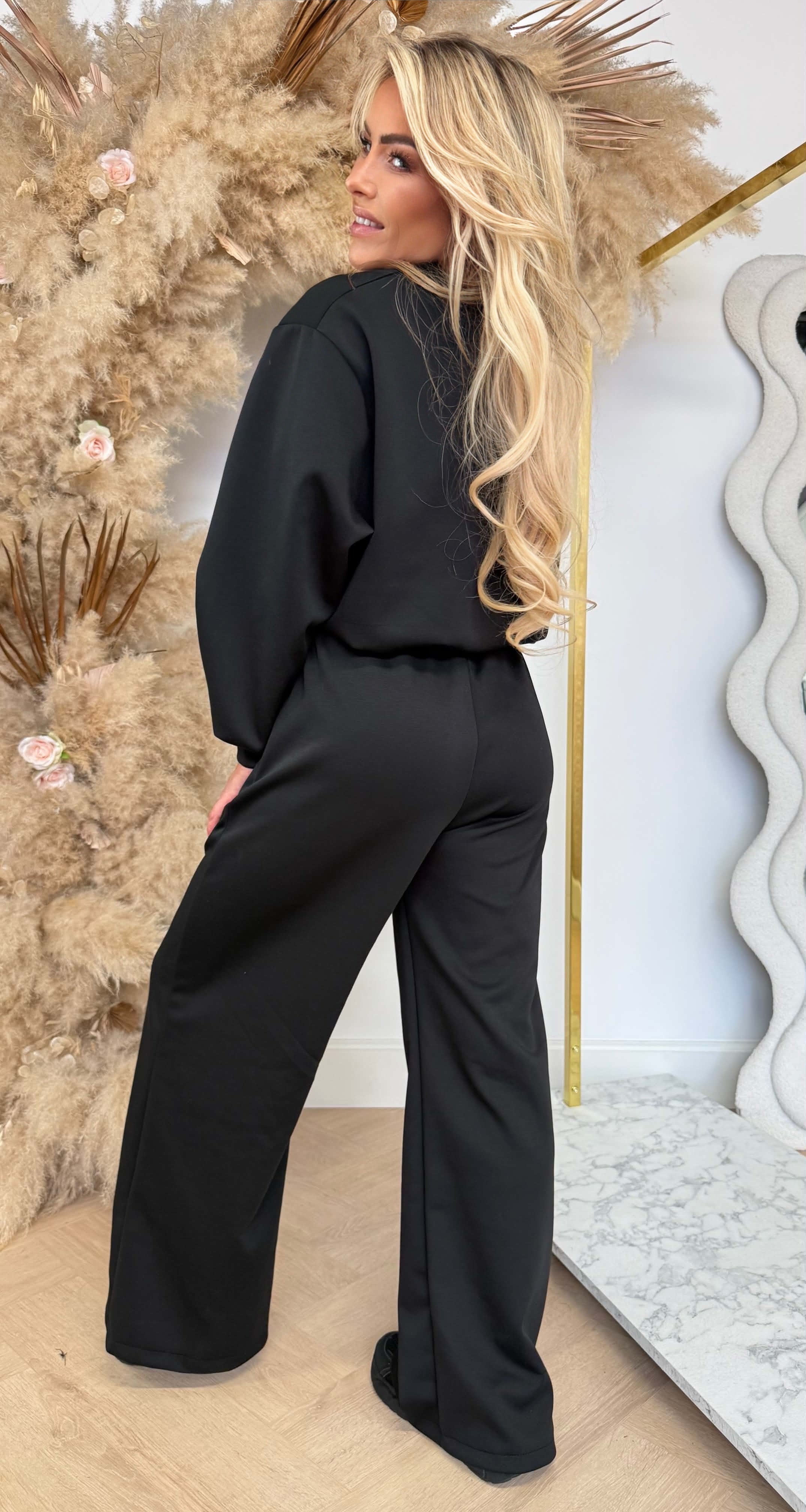 MELLY CROPPED PUFFY SET BLACK