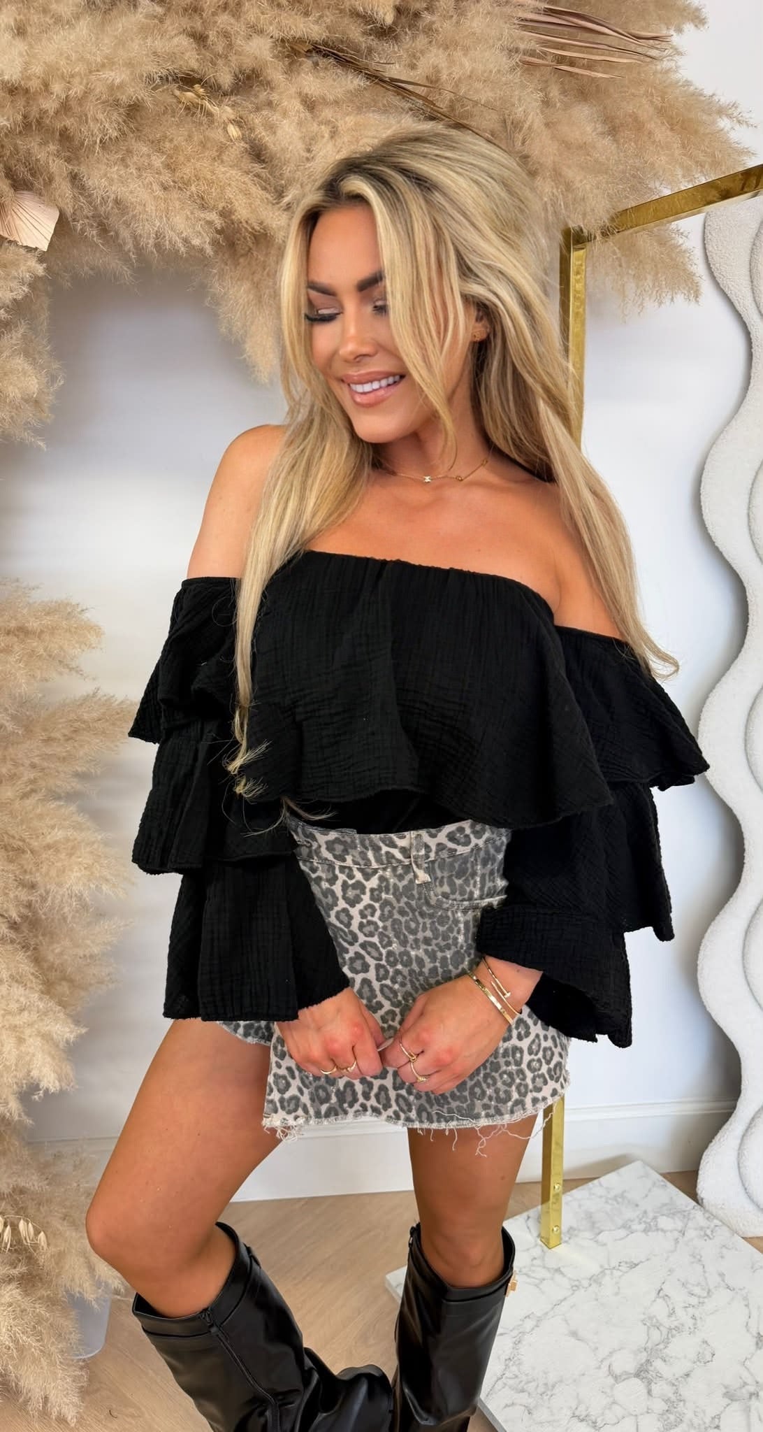 COTTON RUFFLE TOP BLACK