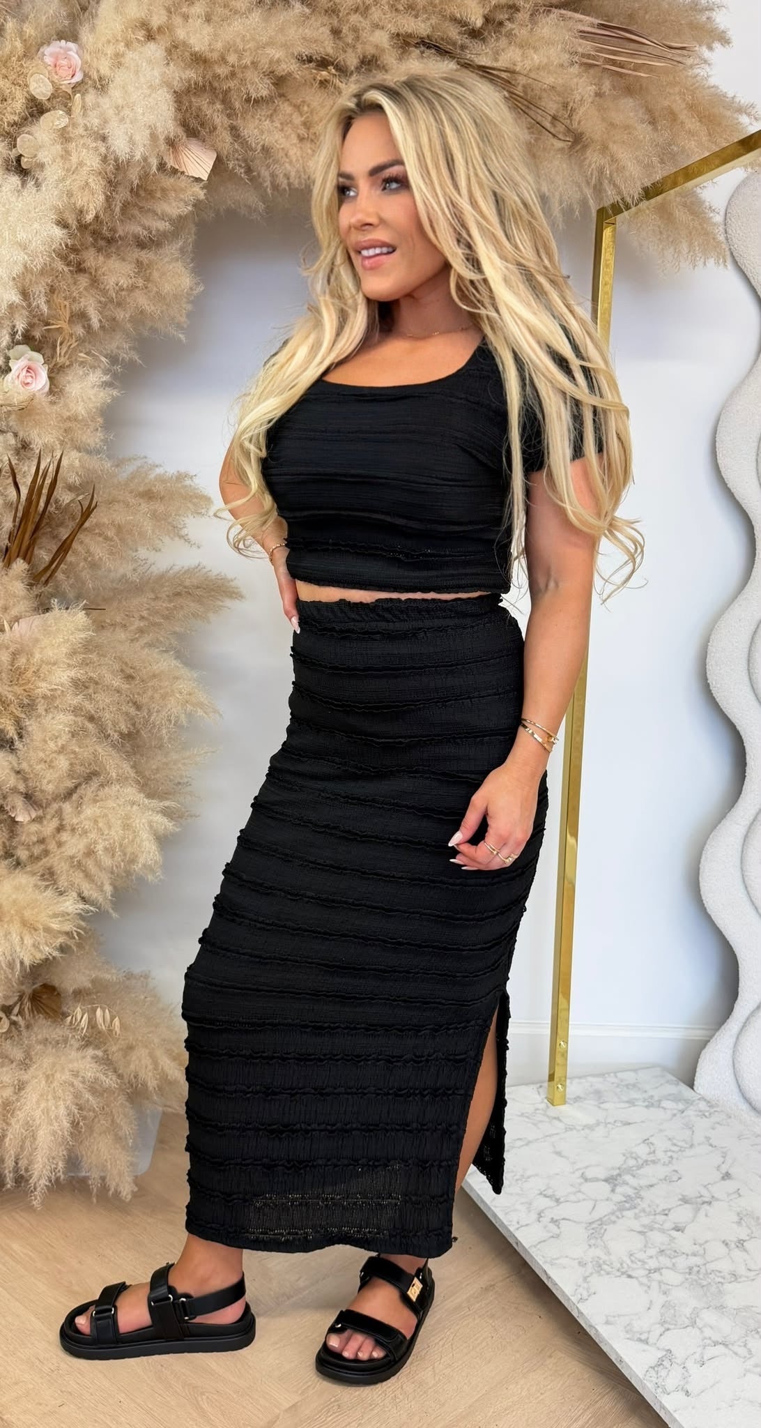 GINY CUTE RUFFLES SET BLACK