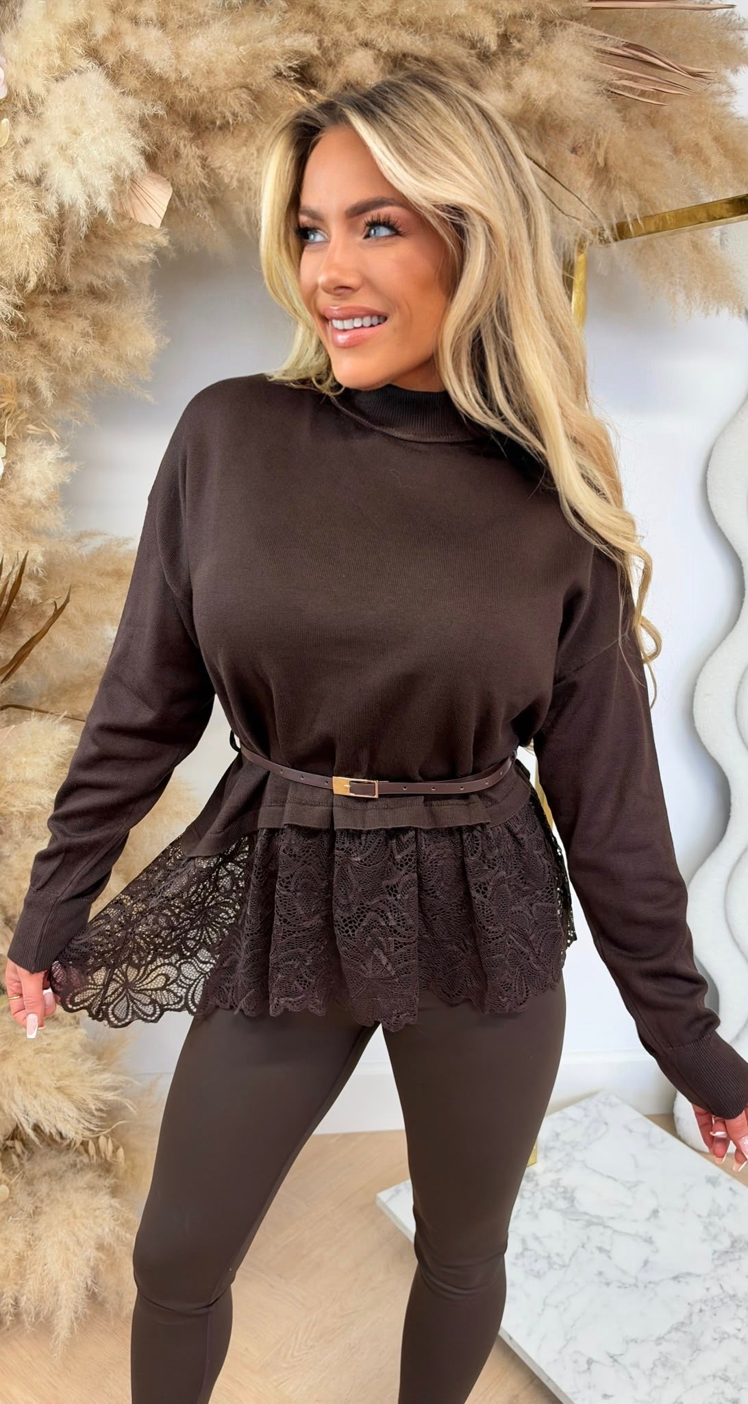 LACY BELT TOP 16199 COFFEE