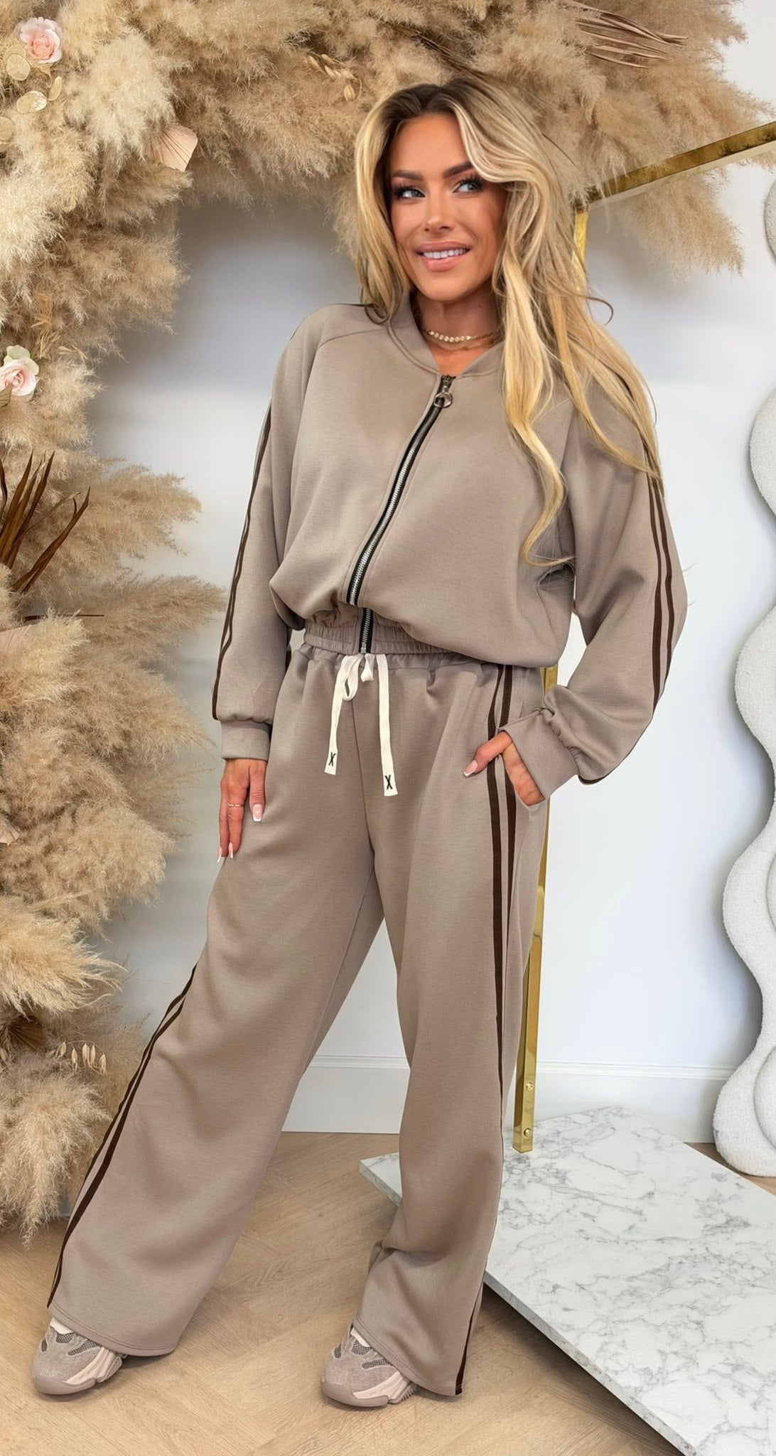 RACHEL ZIP STRIPE SET TAUPE
