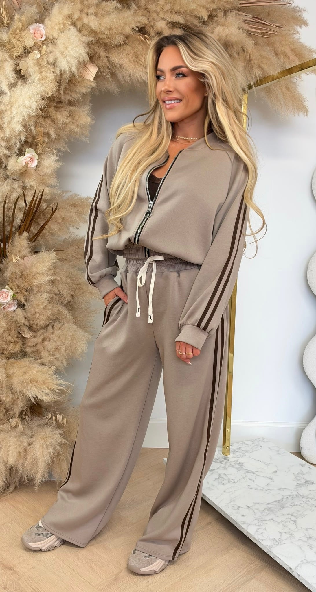 RACHEL ZIP STRIPE SET TAUPE