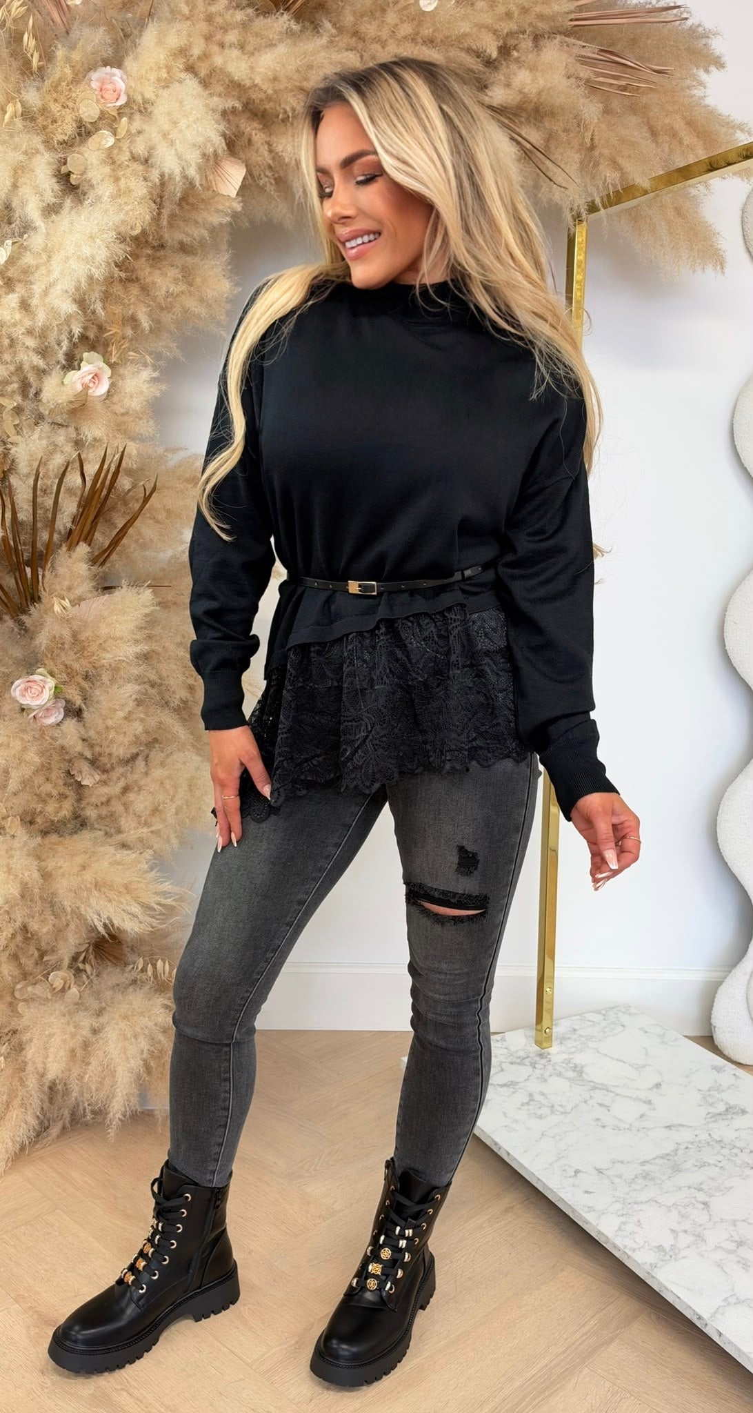 LACY BELT TOP 16199 BLACK