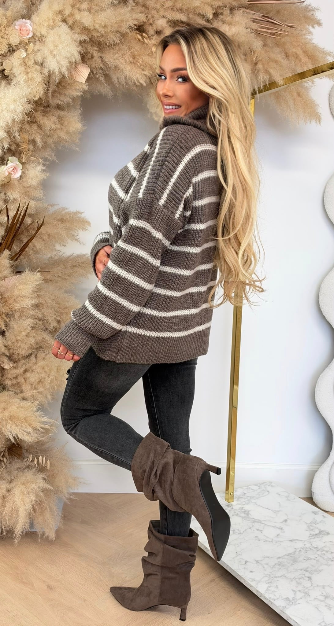STREEP KRAAG ZIP SWEATER TAUPE