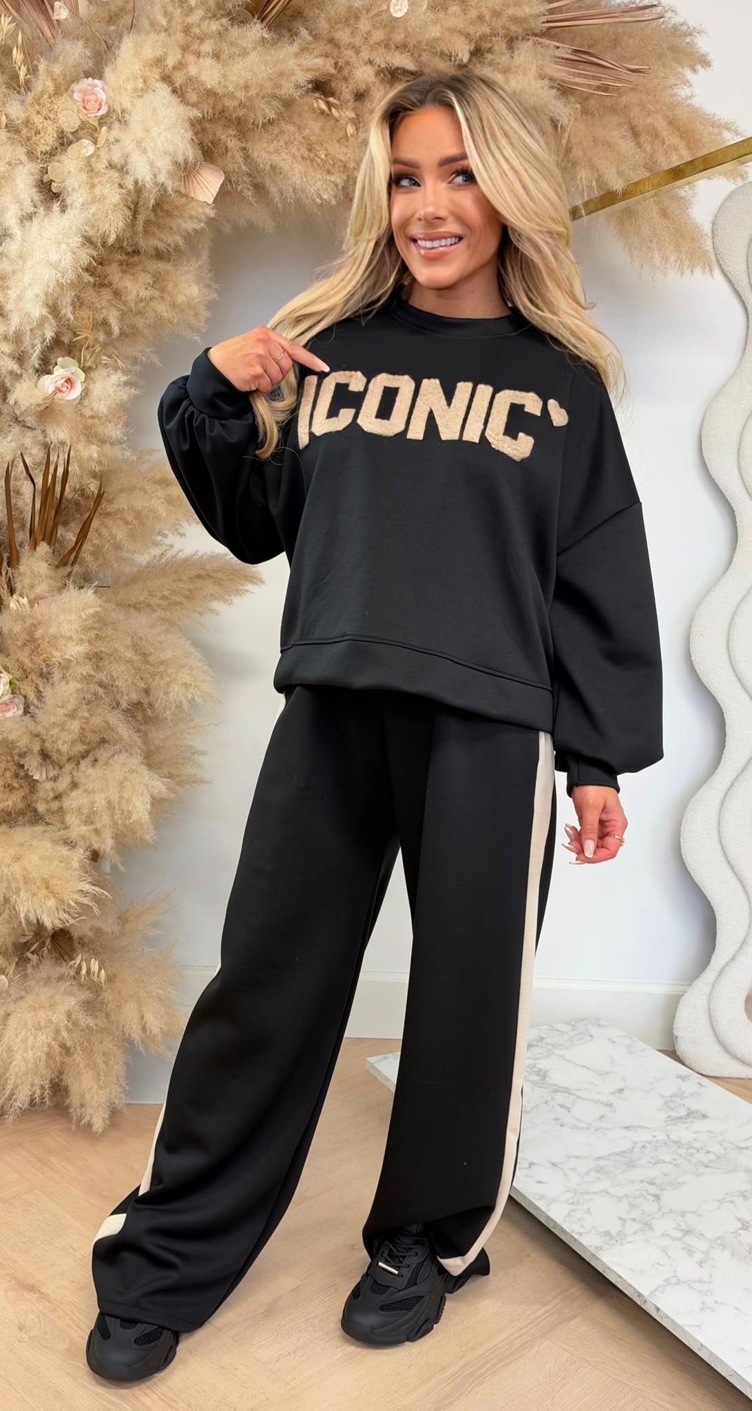 ICONIC STRIPE SET BLACK