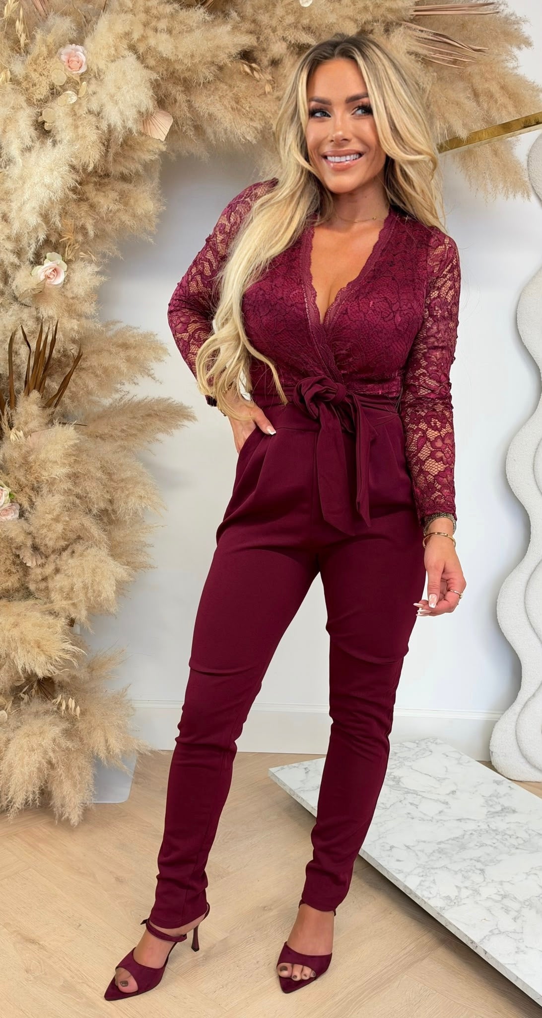 LACE CUP JUMPSUIT BURGUNDY