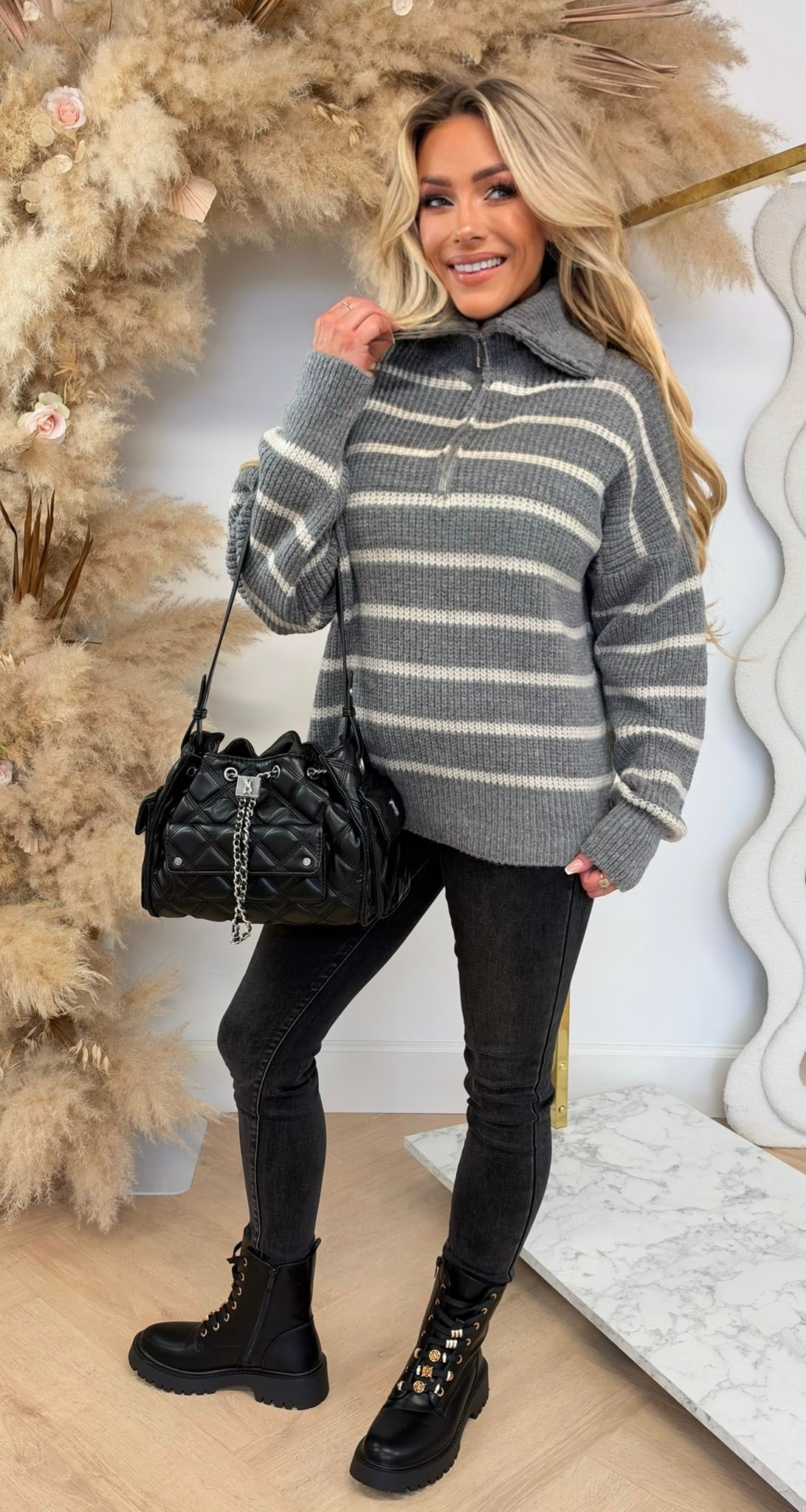 STREEP KRAAG ZIP SWEATER GREY