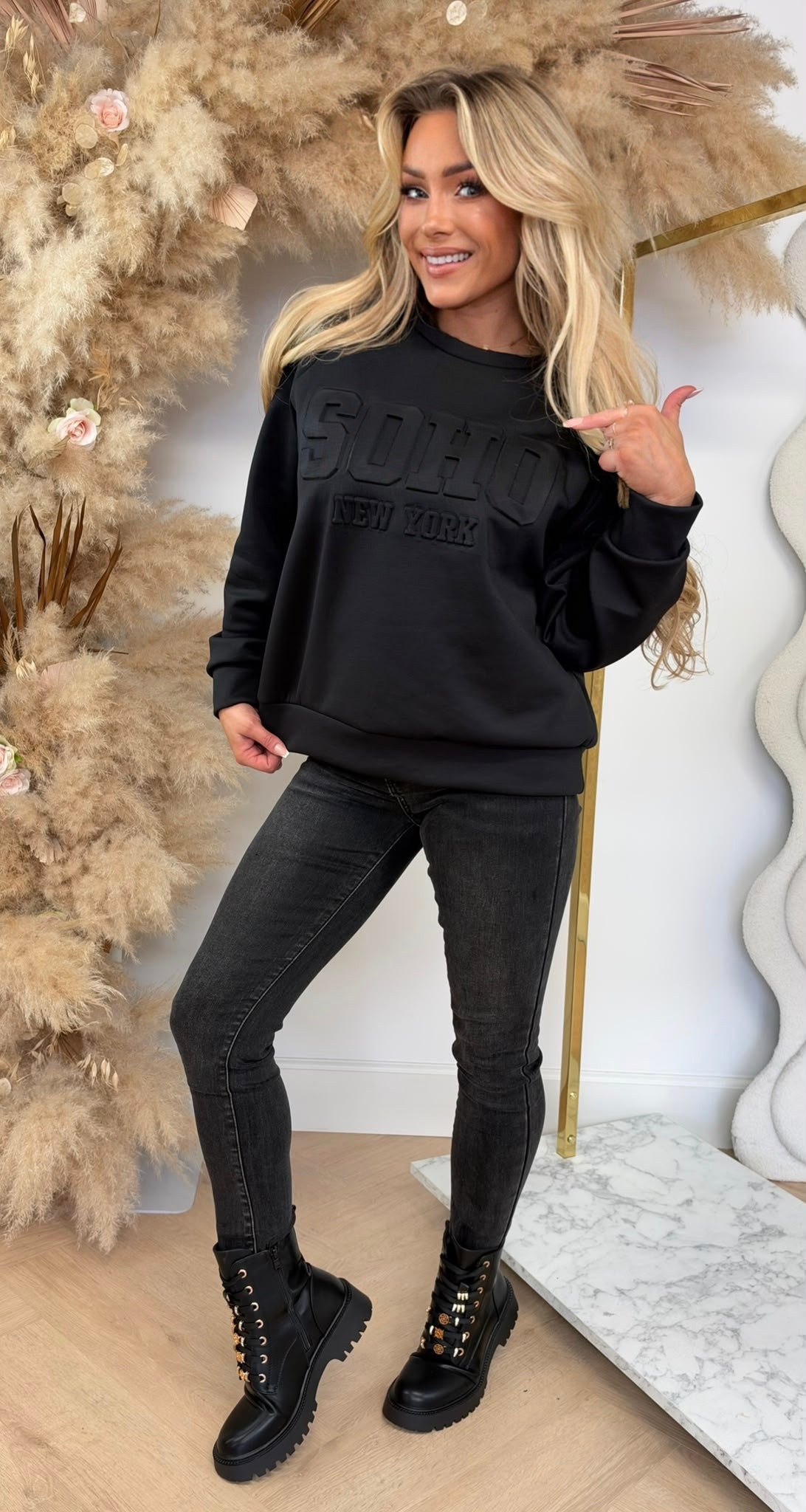 SO NEW YORK SWEAT BLACK