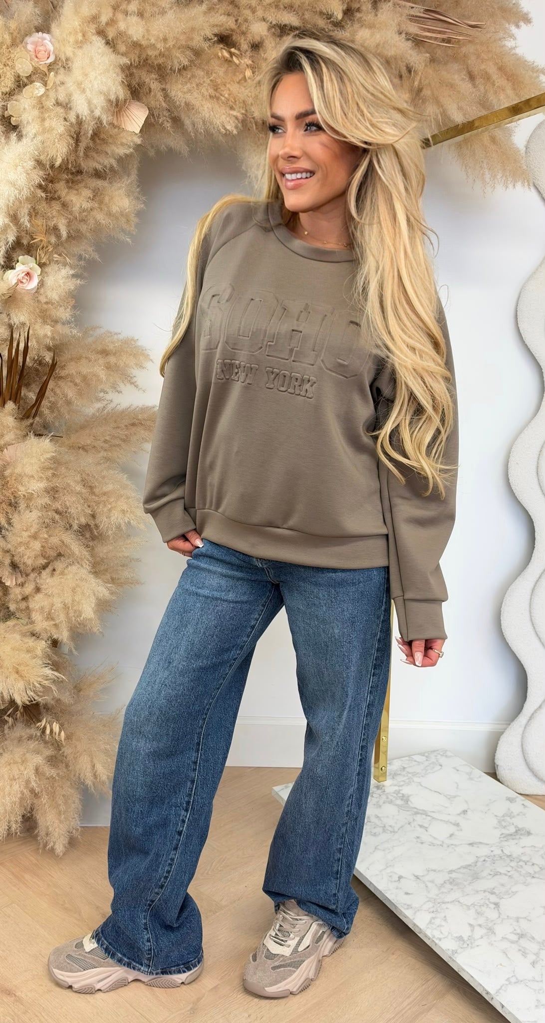SO NEW YORK SWEAT TAUPE