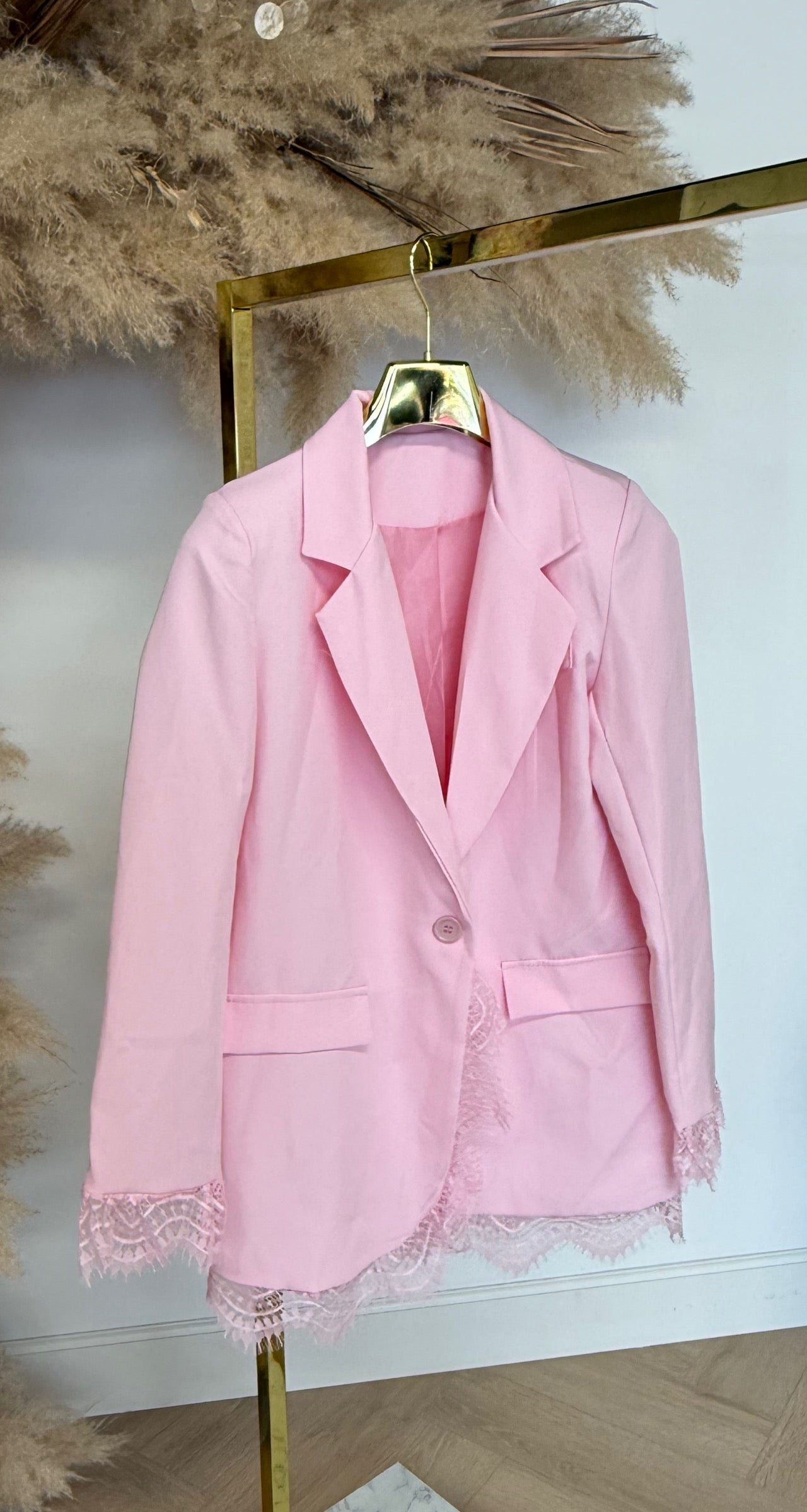LARA LACE BLAZER PINK