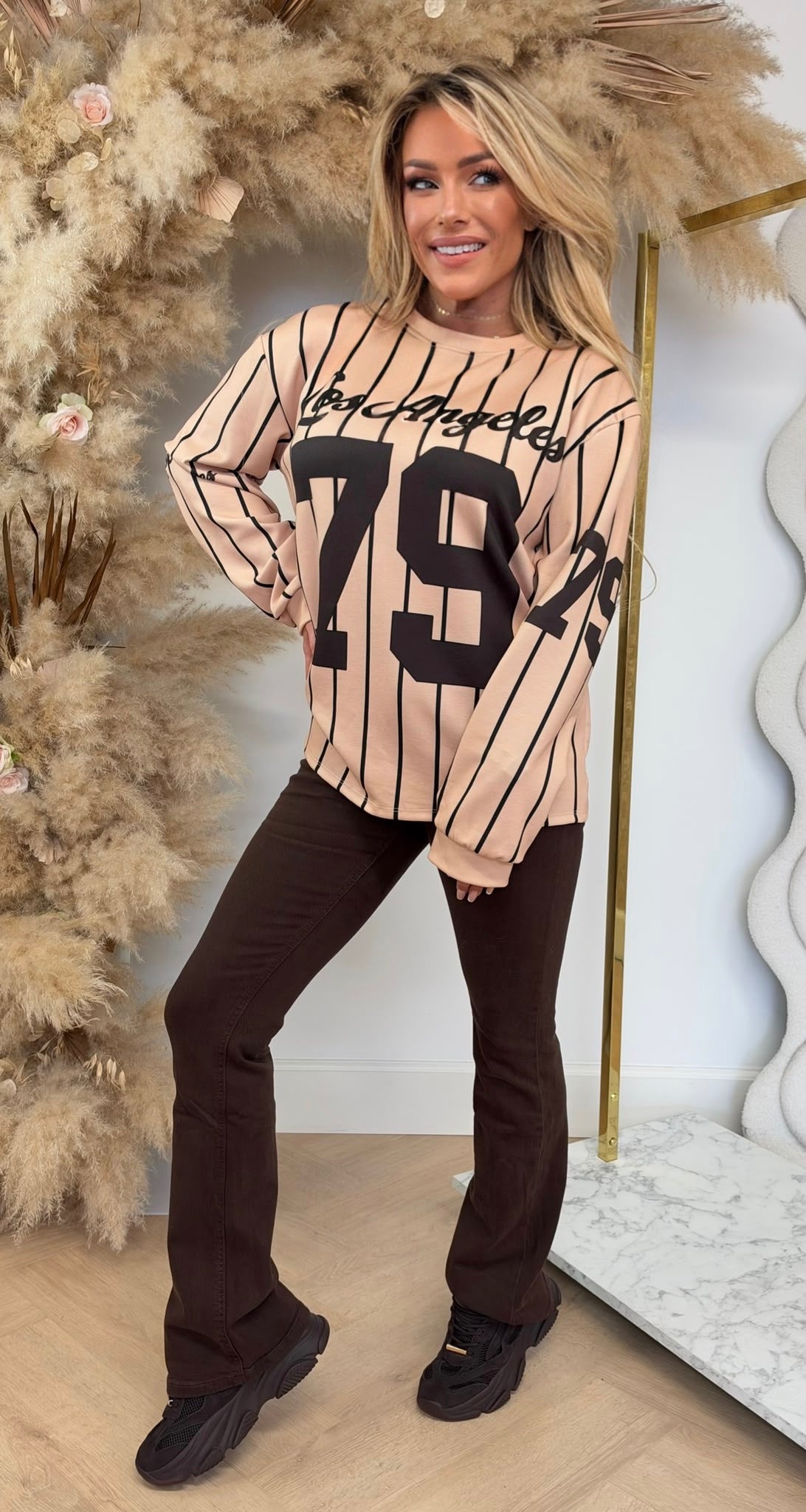 BASEBALL LOS ANGELES SWEAT SAND