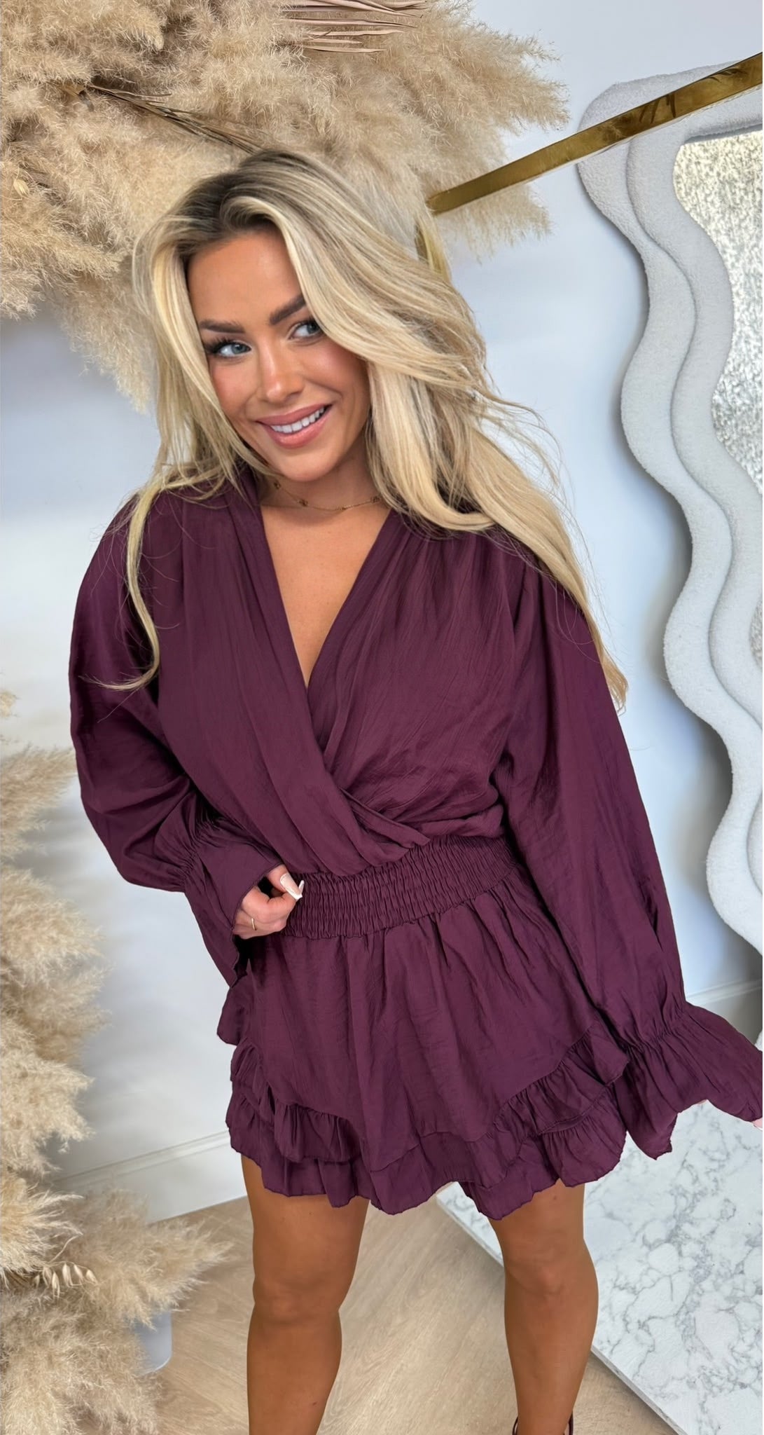 BASIC RUFFLY JUMPER WINERED