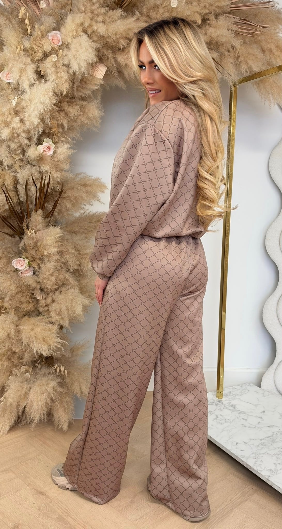 INSPIRED GUC TWO PIECE SET TAUPE