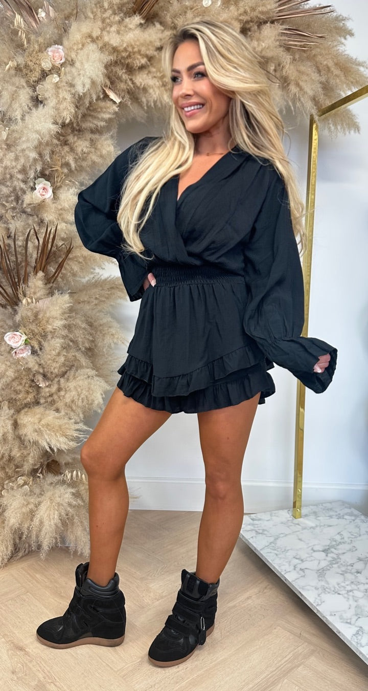 BASIC RUFFLY JUMPER BLACK