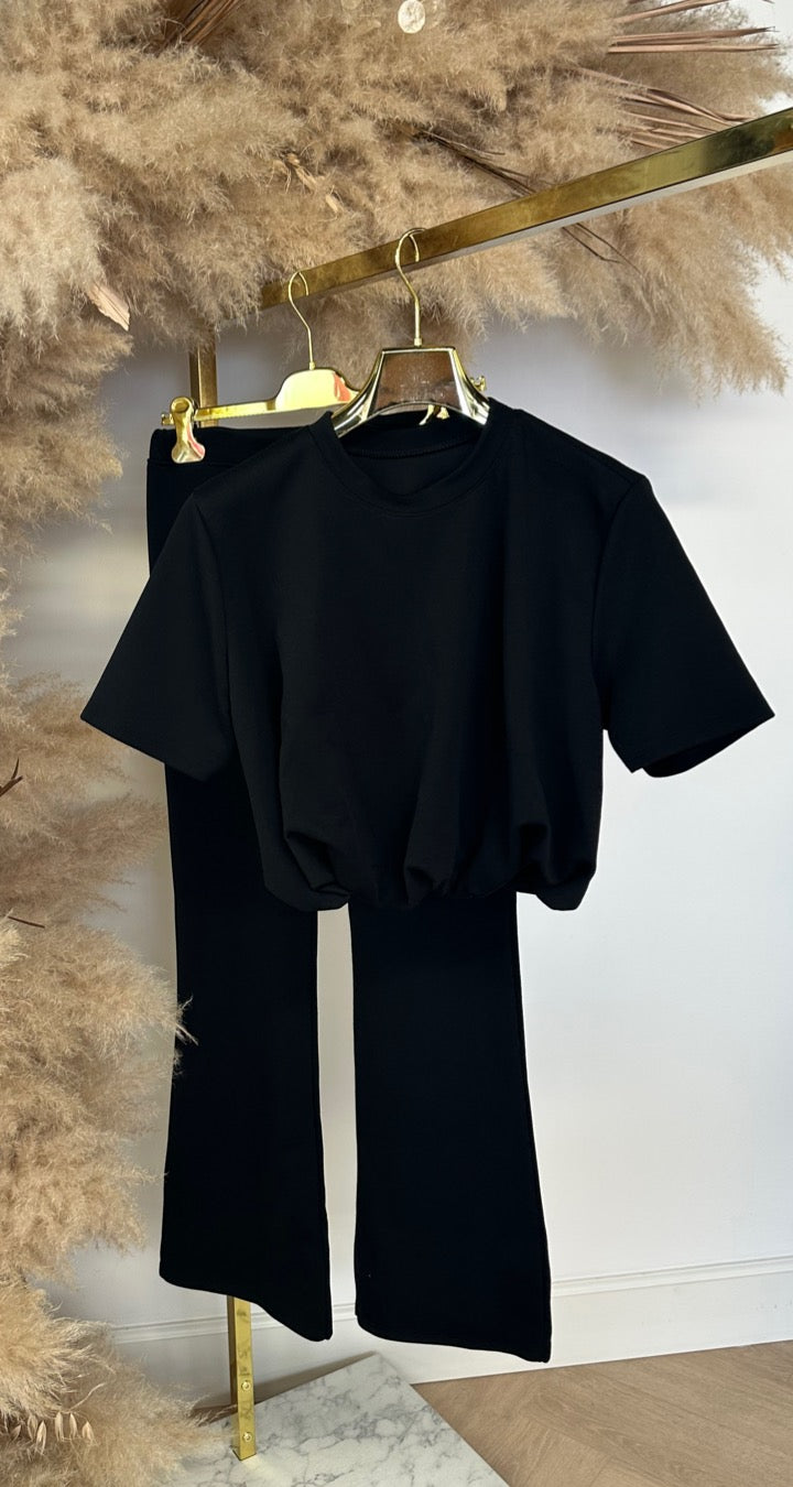 MUSTHAVE FLARE SET BLACK
