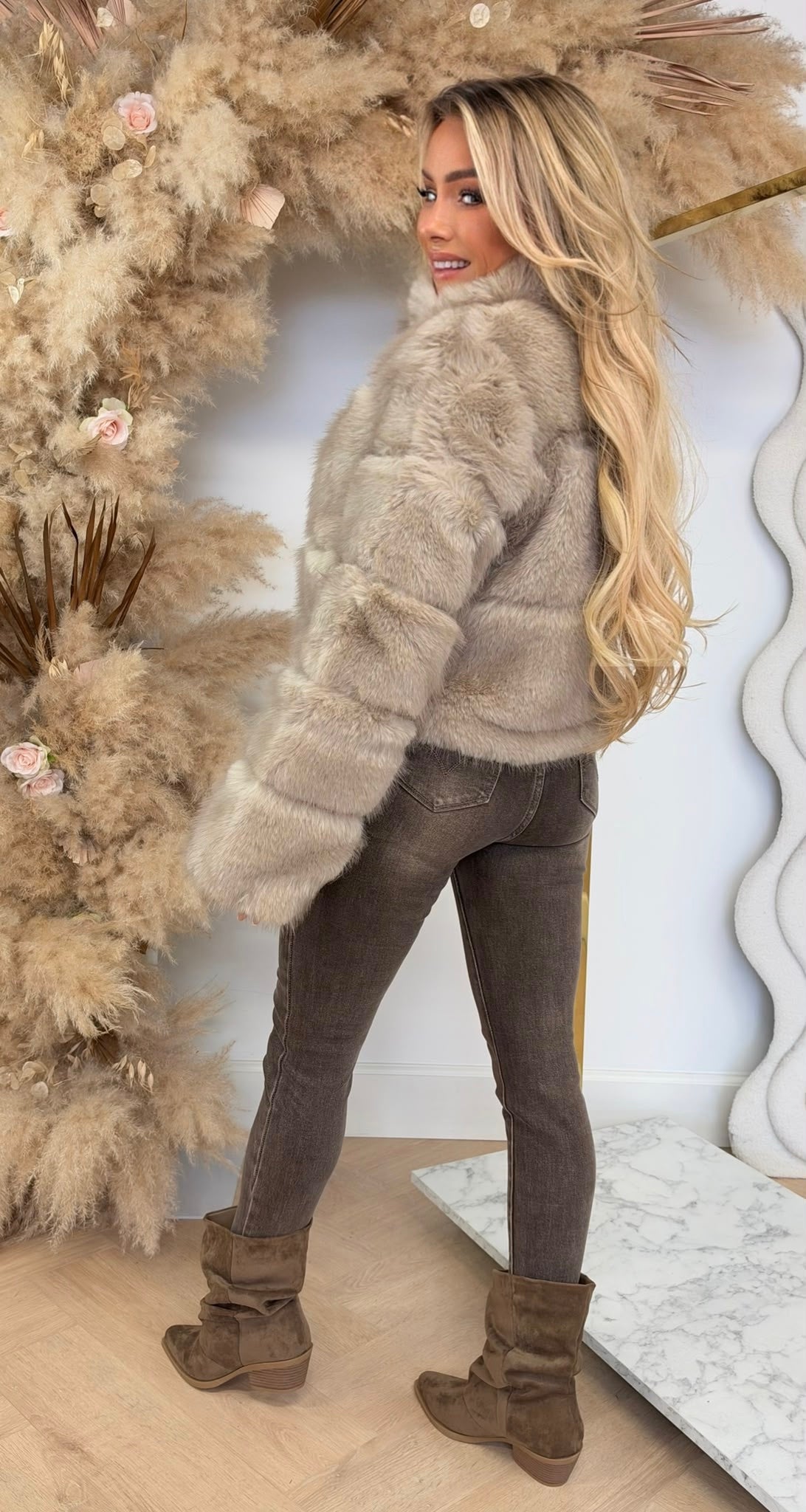 JOLLYA FAUX FUR JACKET 7026 BEIGE