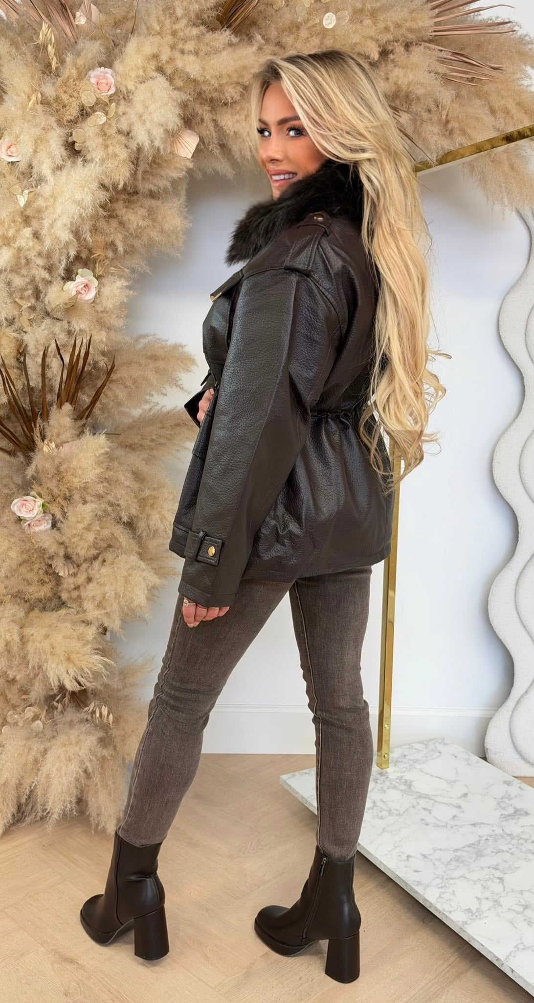 LUXURY COLLECTION LEATHER LOOK COAT 202371 CHOCO