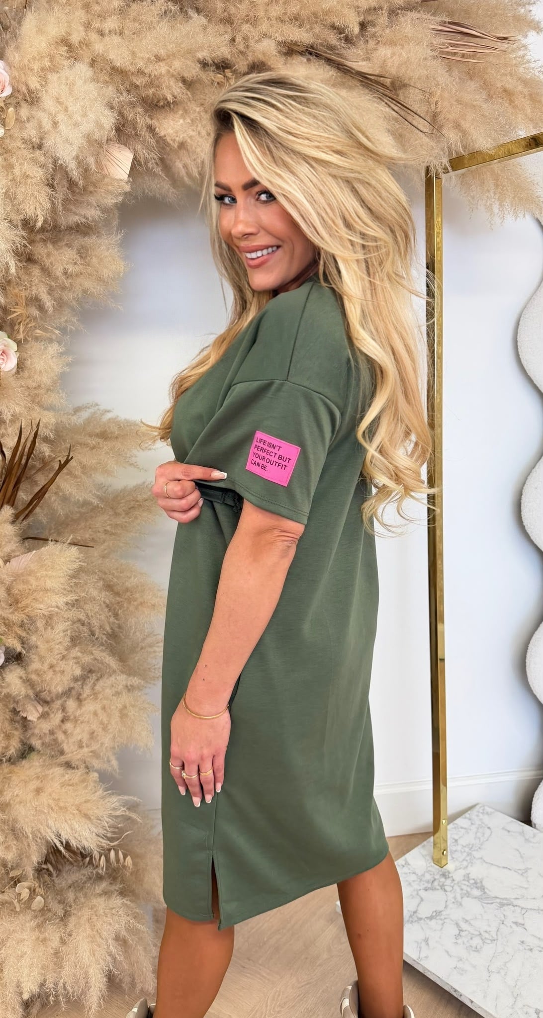 LONG PERFECT EMBLEEM DRESS ARMYGREEN