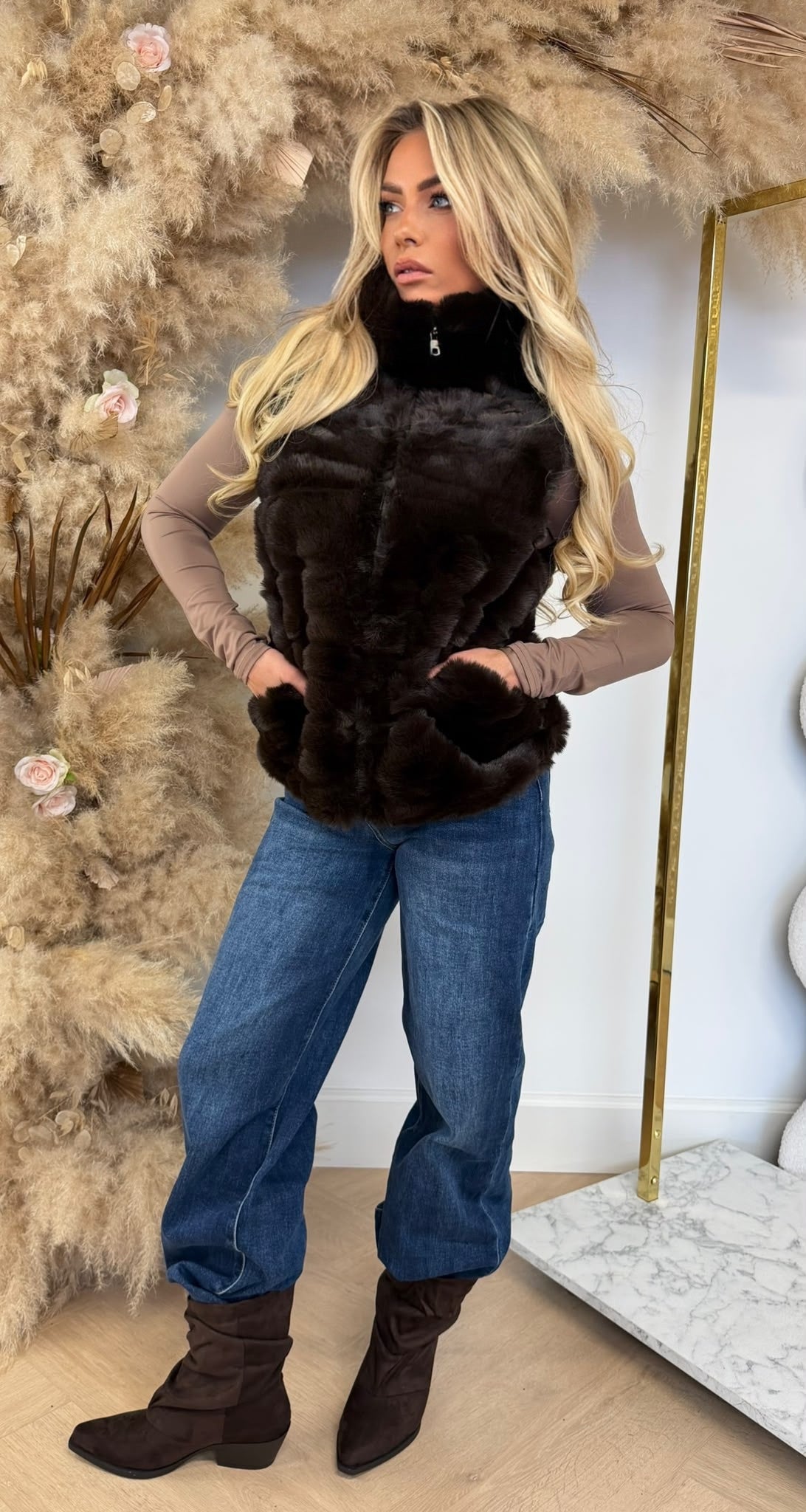 SOFT FUR BODYWARMER WY01 CHOCO