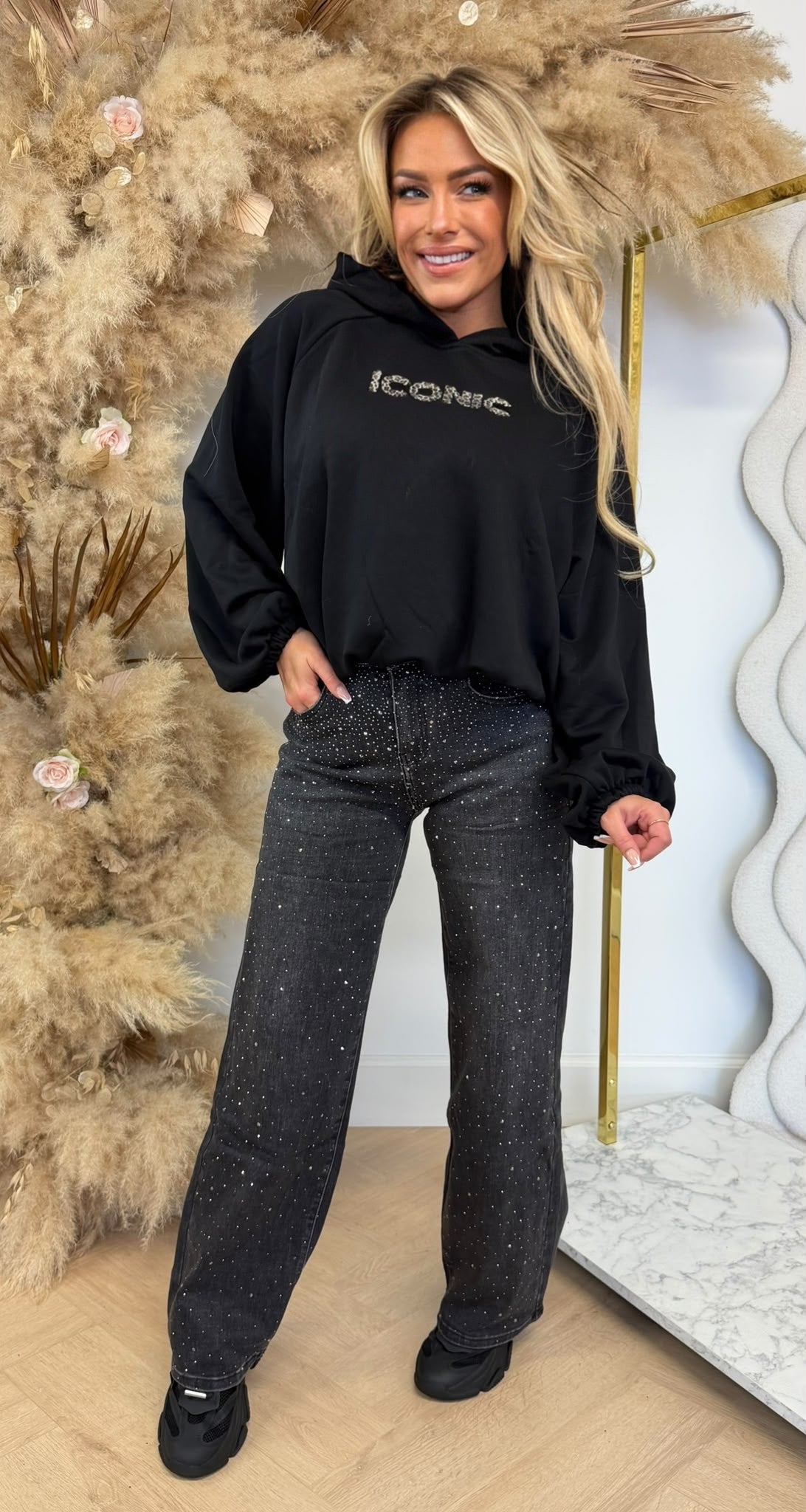 ICONIC LEO HOODIE 20421-1 BLACK