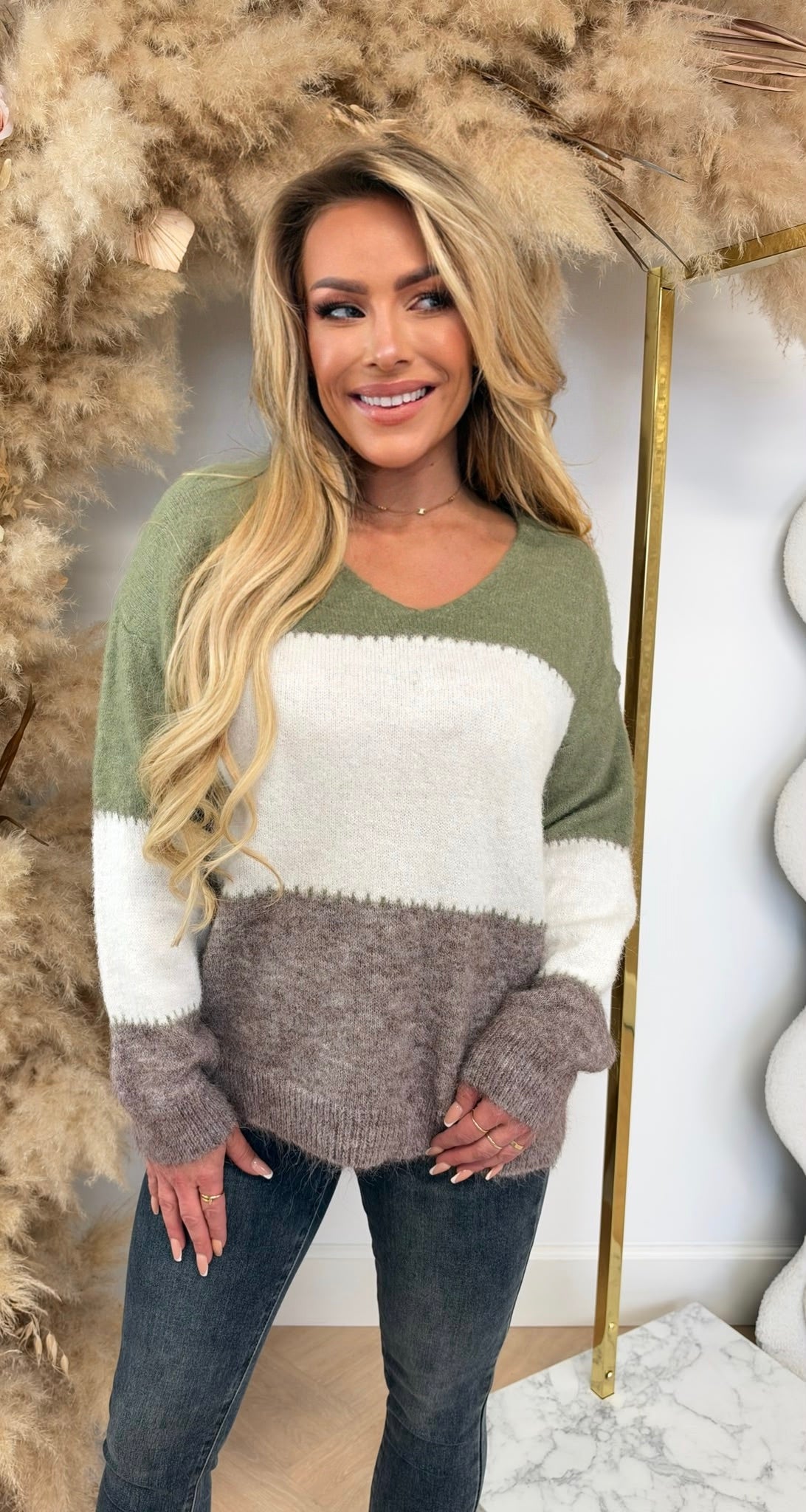BETTY STRIPE SWEAT OLIVE