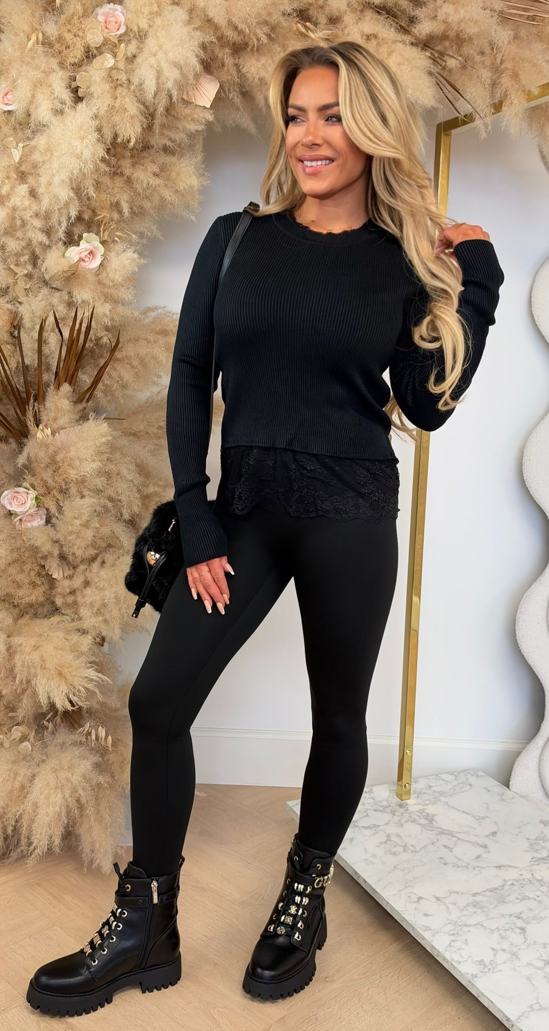 CUTE RIB LACE TOP 93027 BLACK