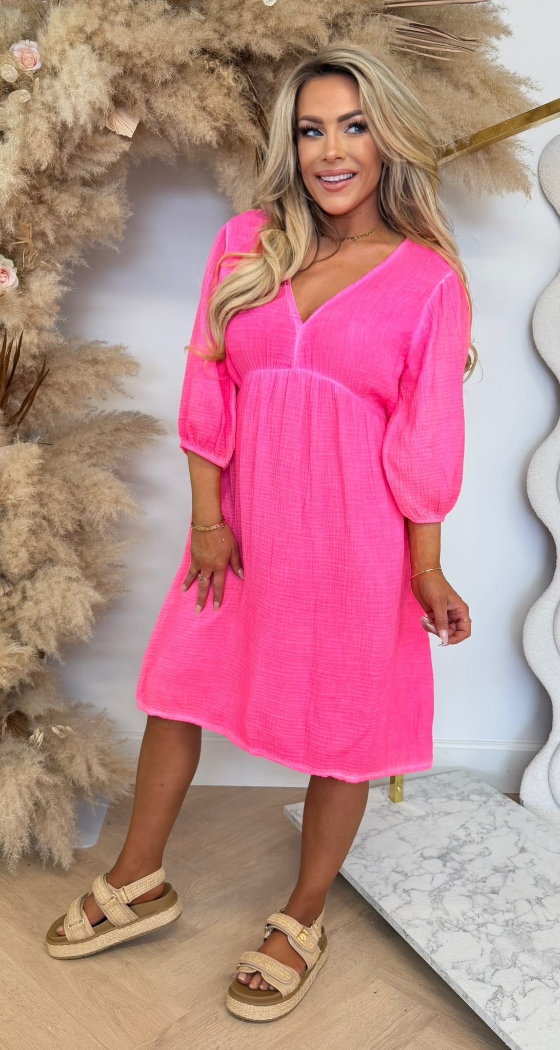 NOELLE COTTON V HALS DRESS PINK