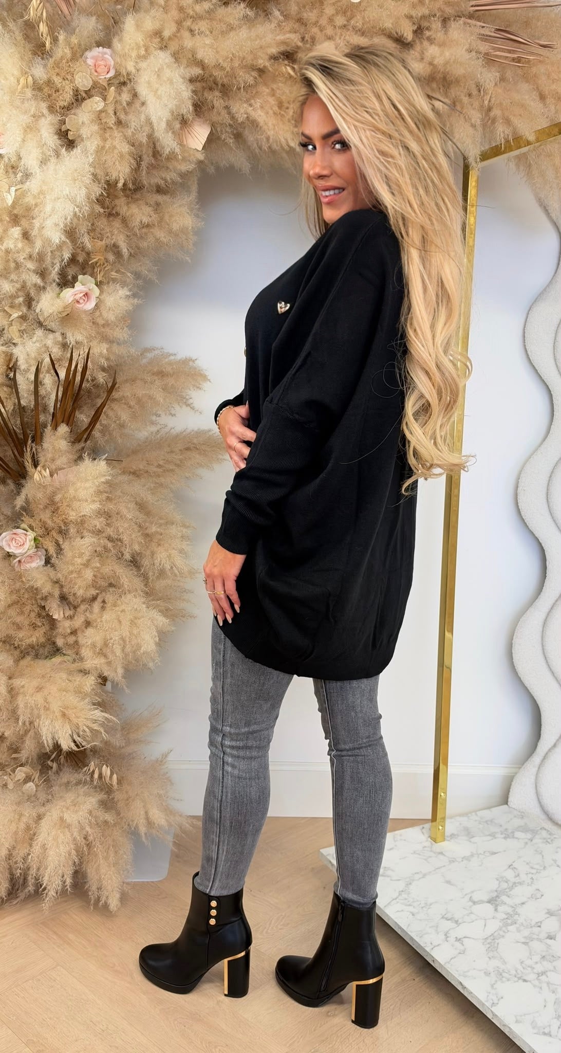 HARTJES OVERSIZED V NECK SWEAT 1077 BLACK