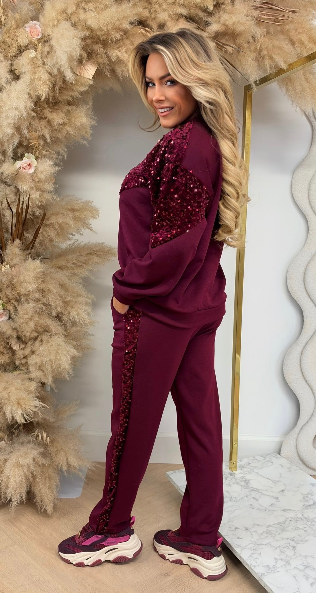 XELLY VELVET SEQUINS SET BURGUNDY