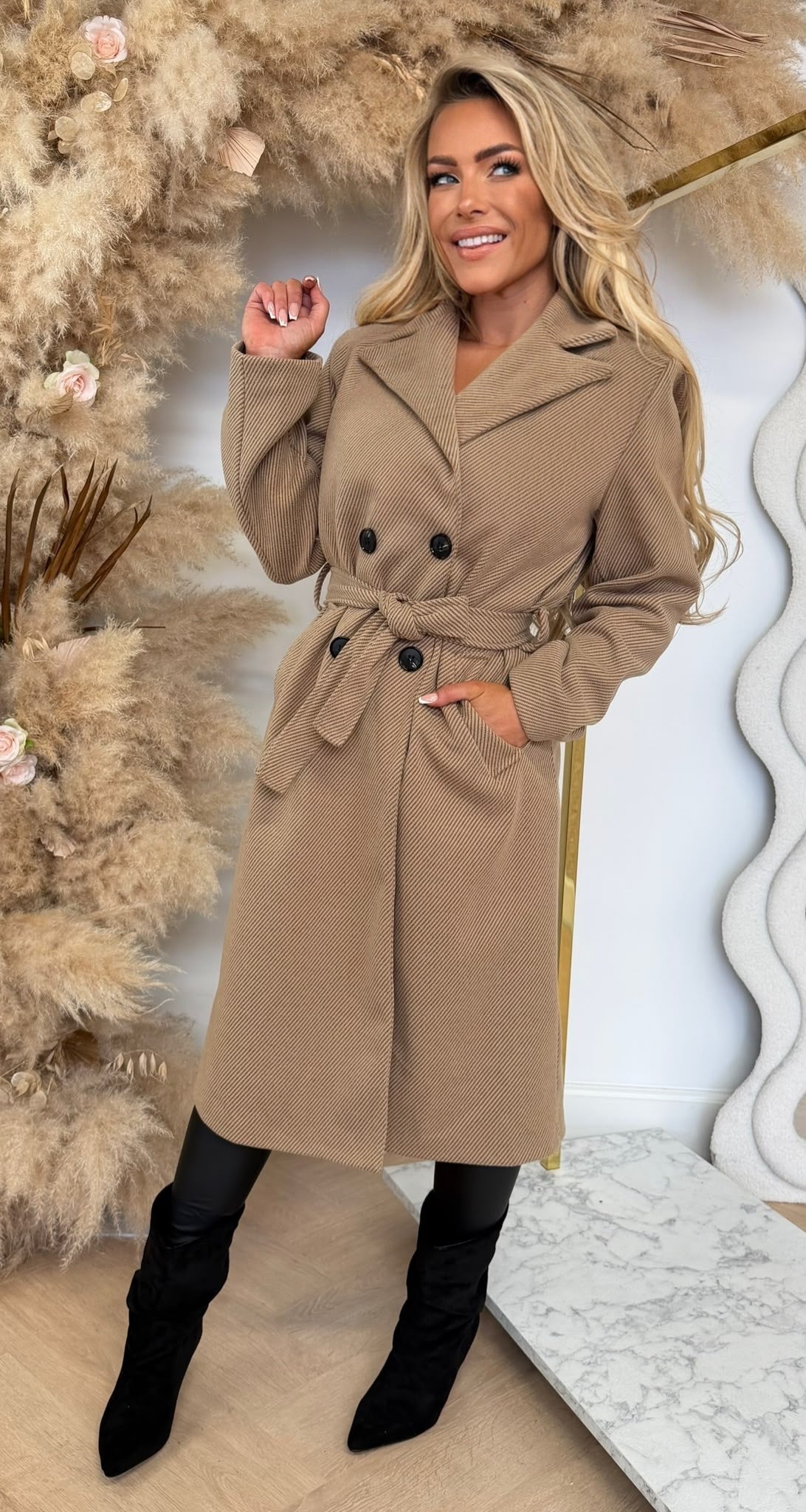PERFECT STRIK COAT CAMEL