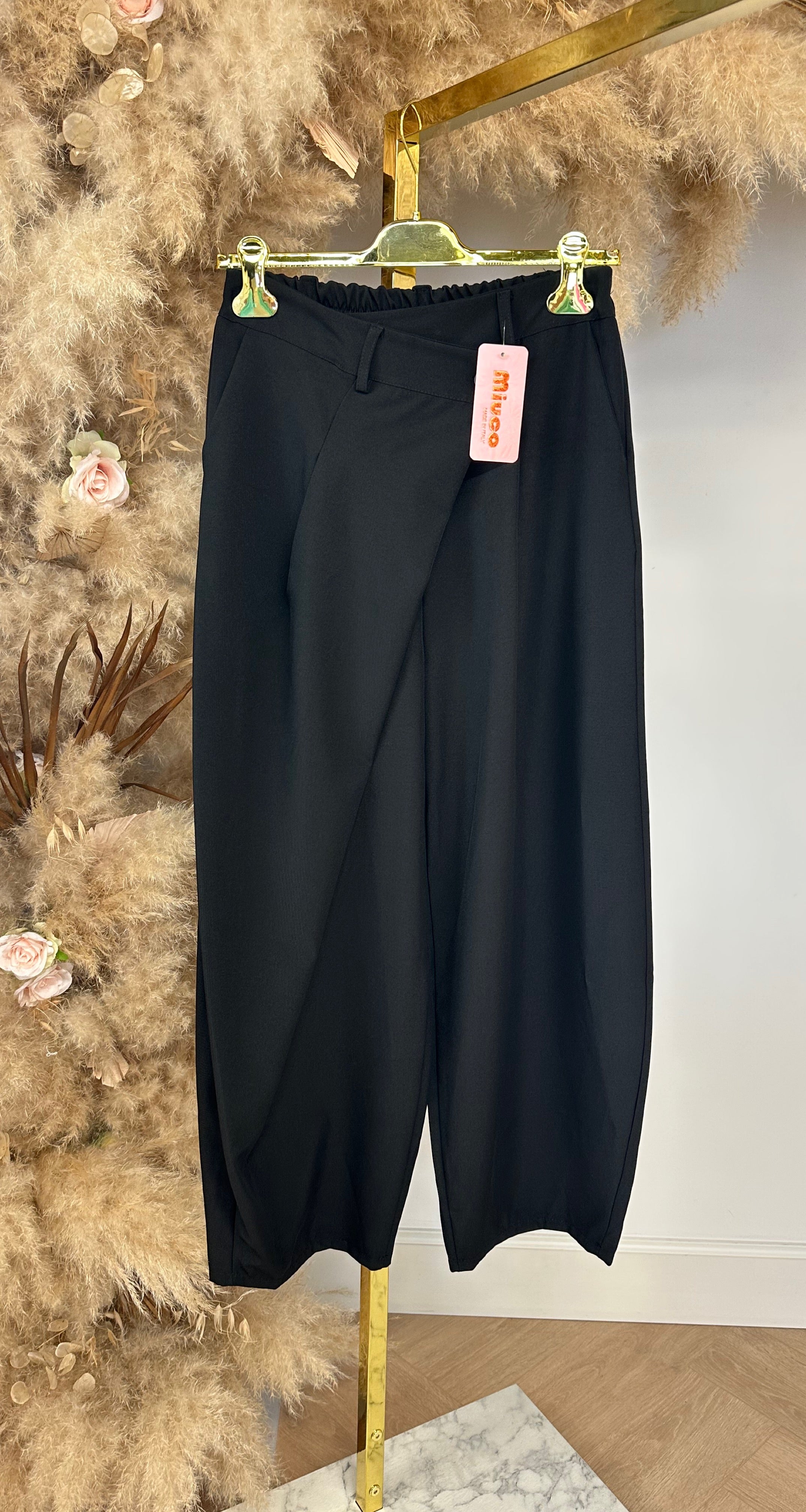 ILSE BALLOON PANTS BLACK