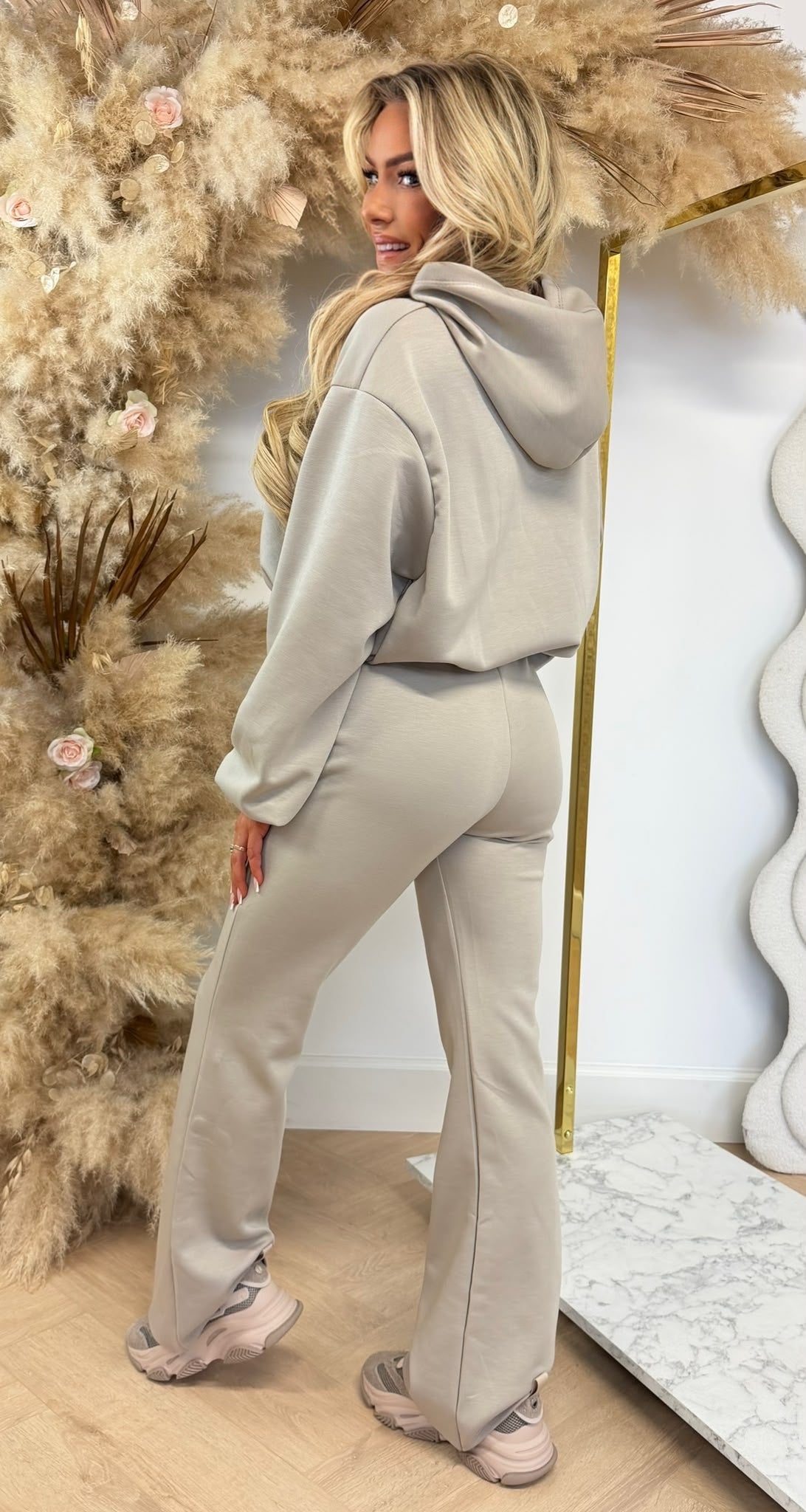 CROPPED HOODIE LOUNGE SET BEIGE