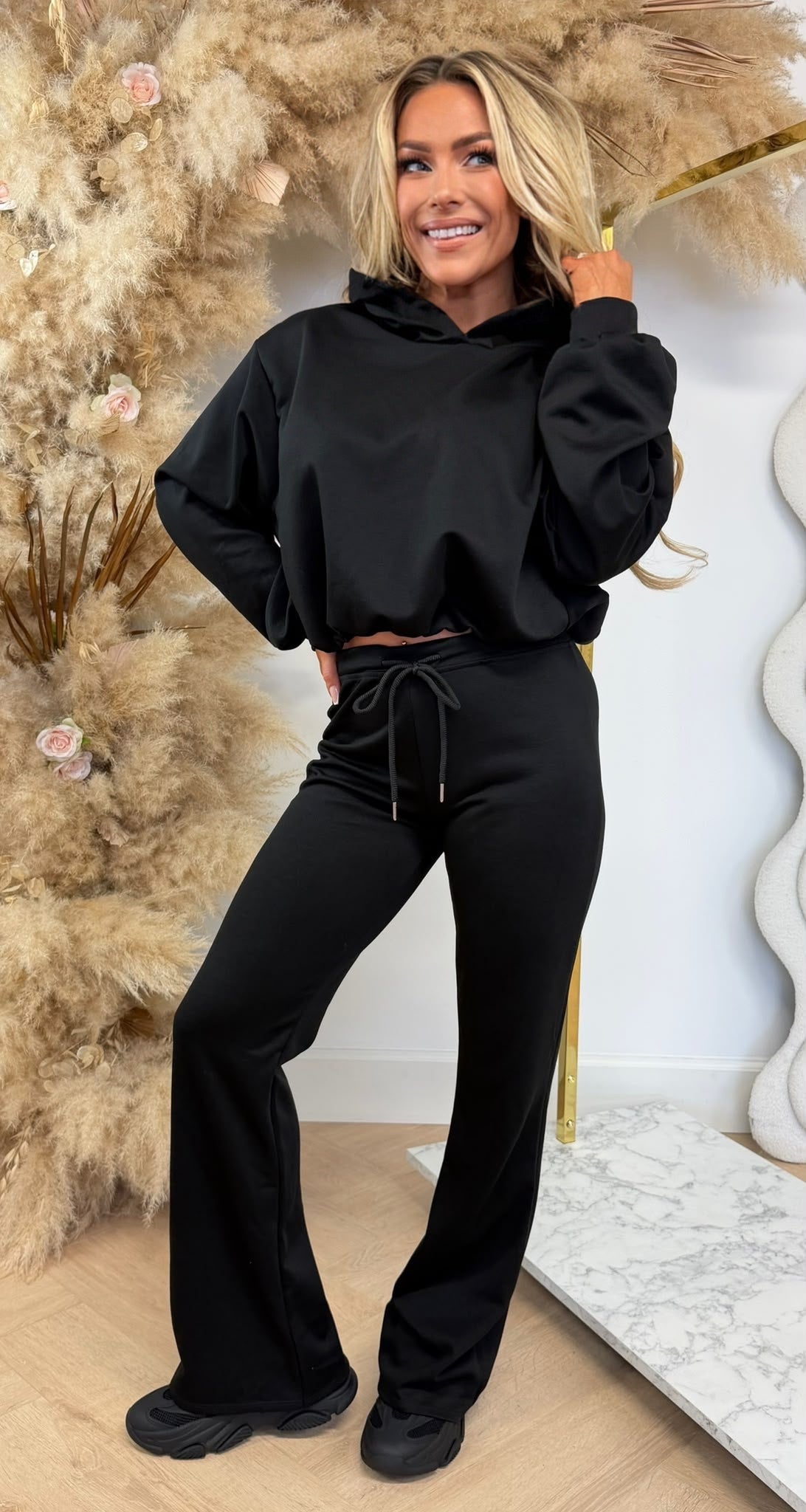 CROPPED HOODIE LOUNGE SET BLACK