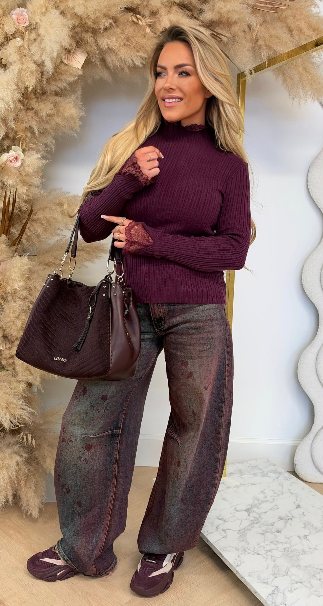 CUTIE LACE TOP 5713 WINE