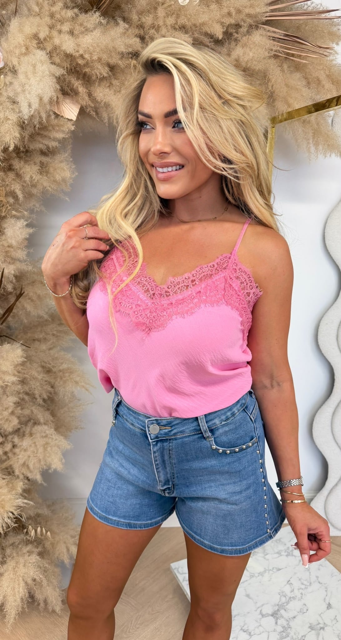 LOVIE SPAGHETTI LACE TOP PINK