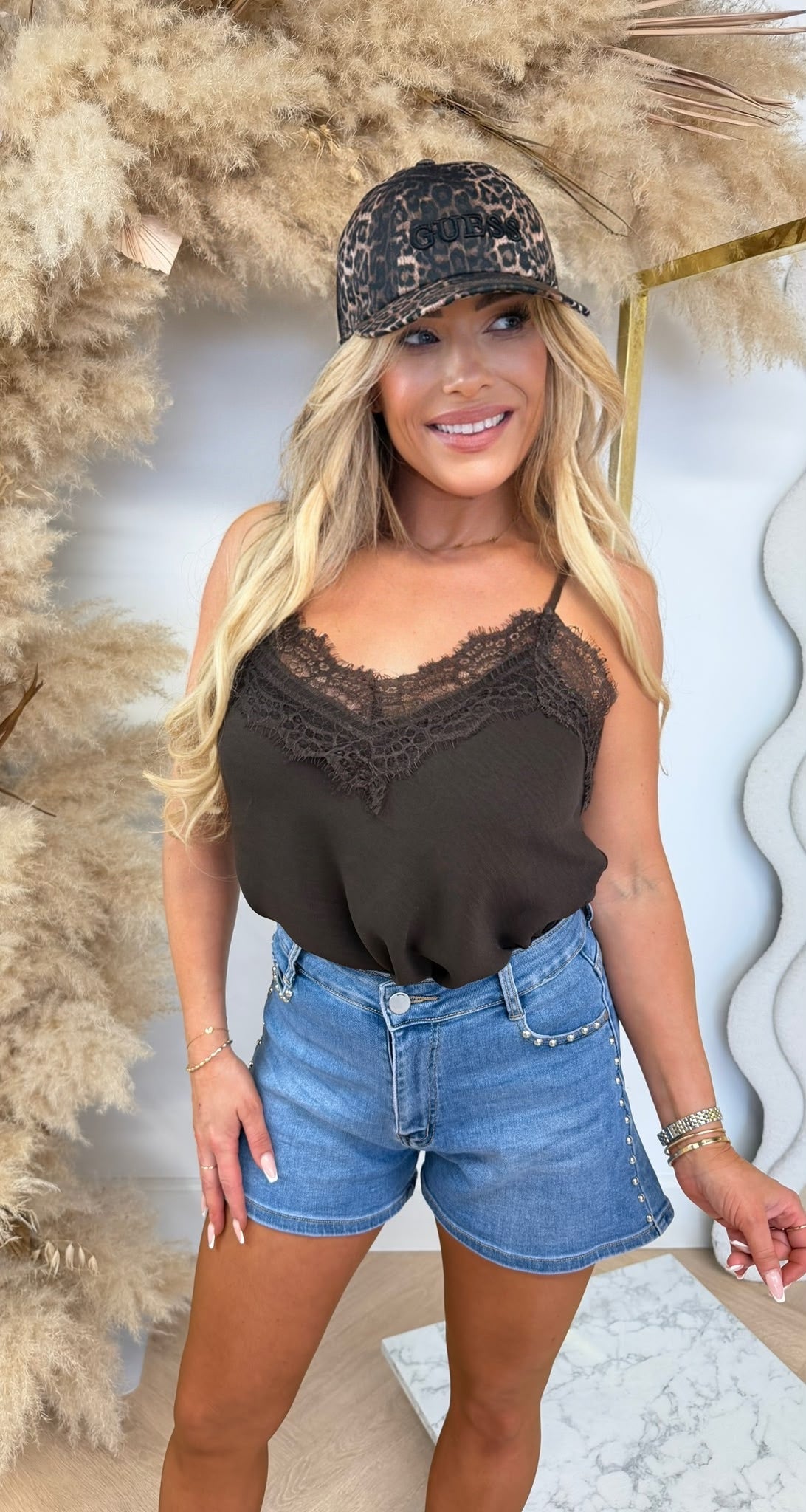 LOVIE SPAGHETTI LACE TOP CHOCO
