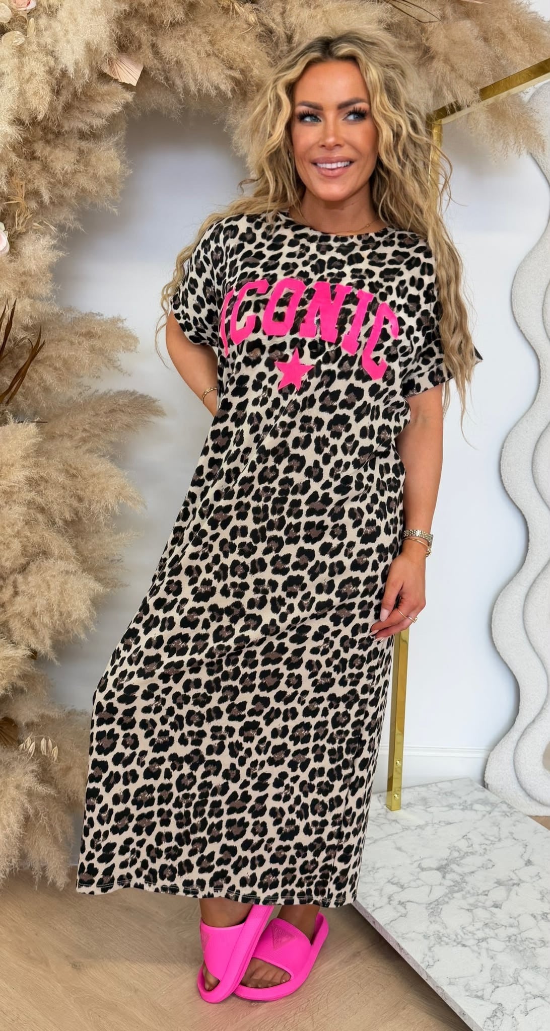 NAYLA ICONIC STAR LEO DRSS BEIGE