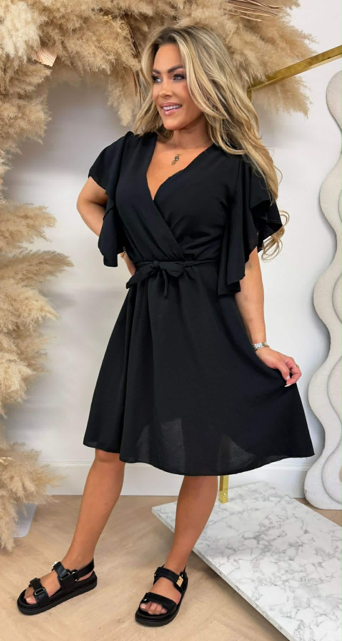 KHLOE ROUCHE DRESS BLACK