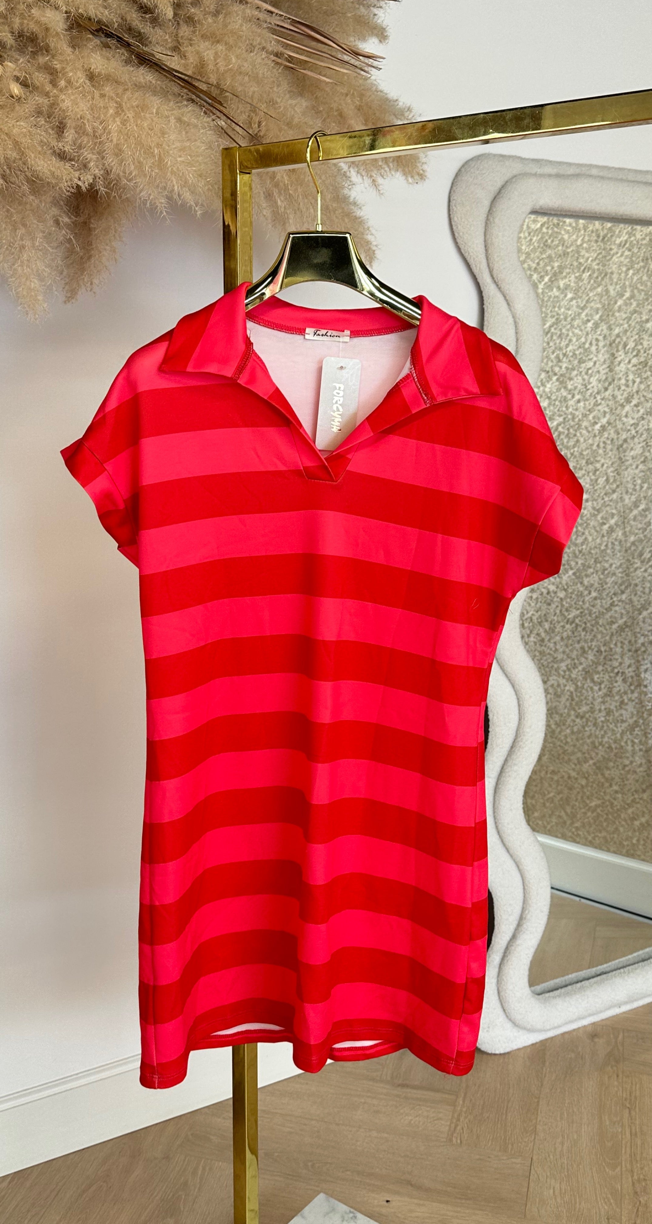 LIEKE KRAAG STREEP DRESS RED
