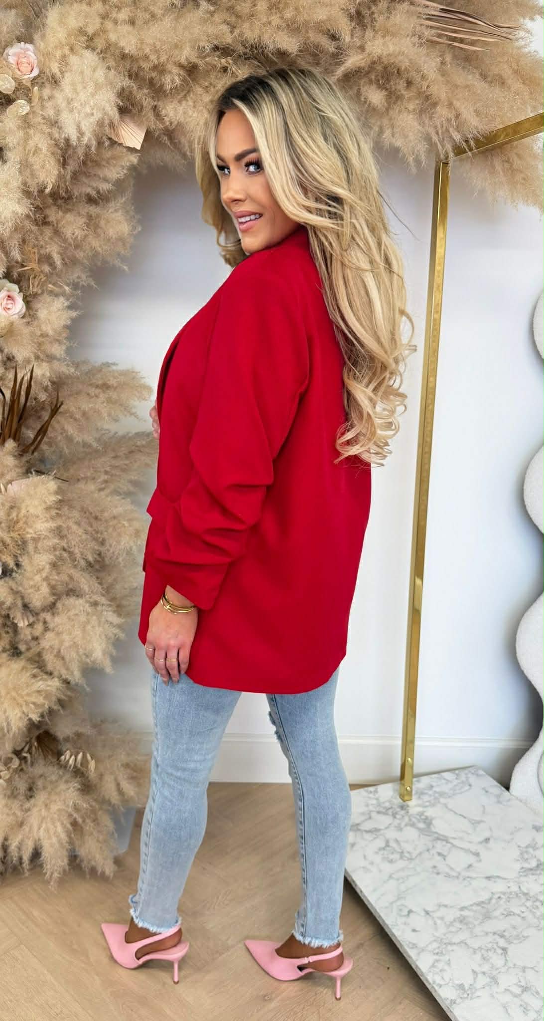 NINA OVERSIZED CROPPED MOUW BLAZER RED