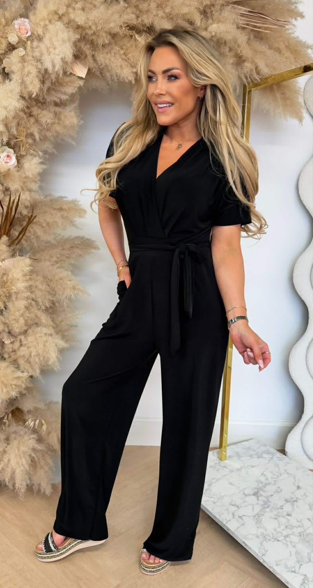 SUPER STRETCHY JUMPSUIT BLACK