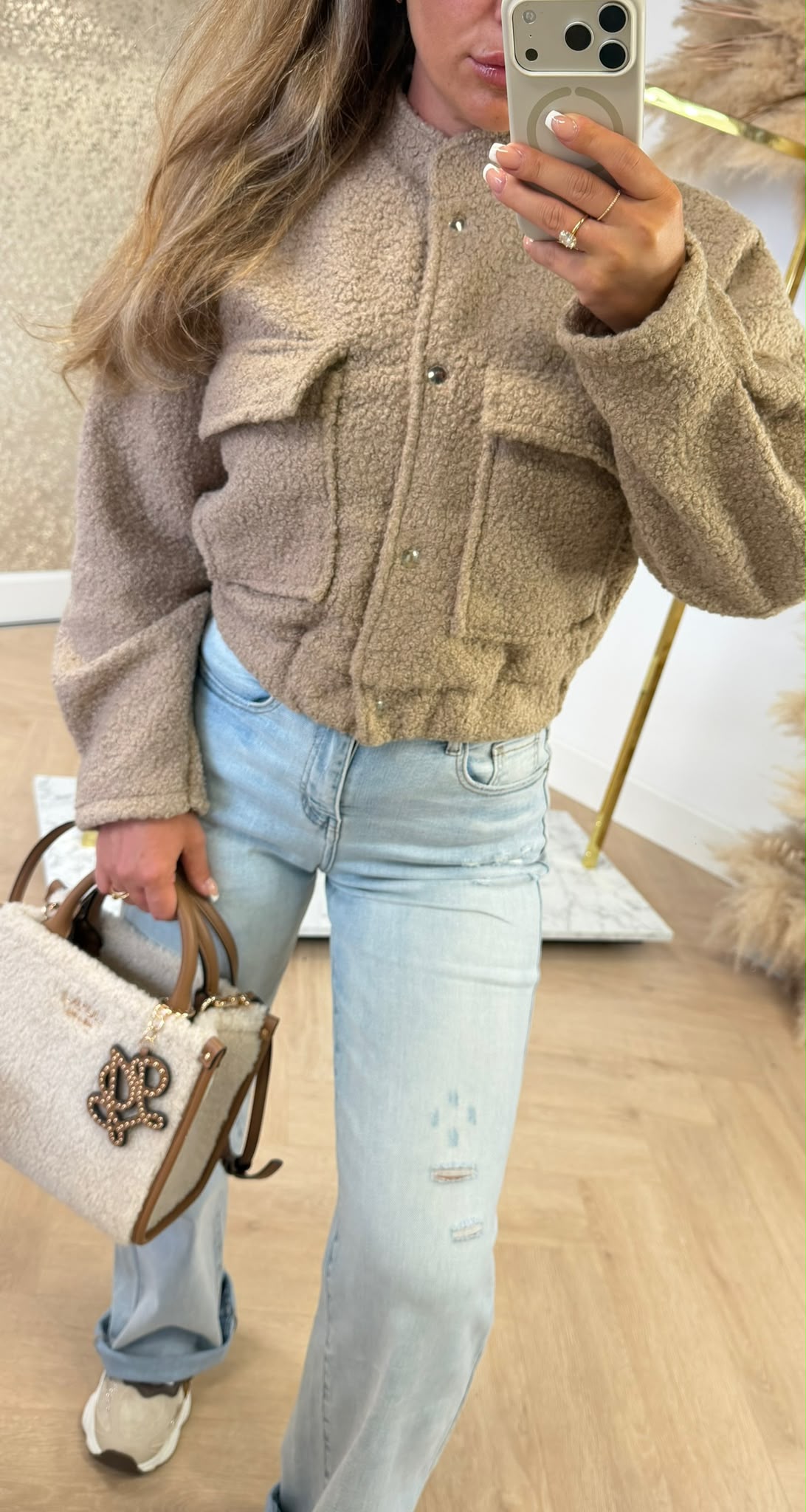 TEDDY BOMBER JACKET BEIGE