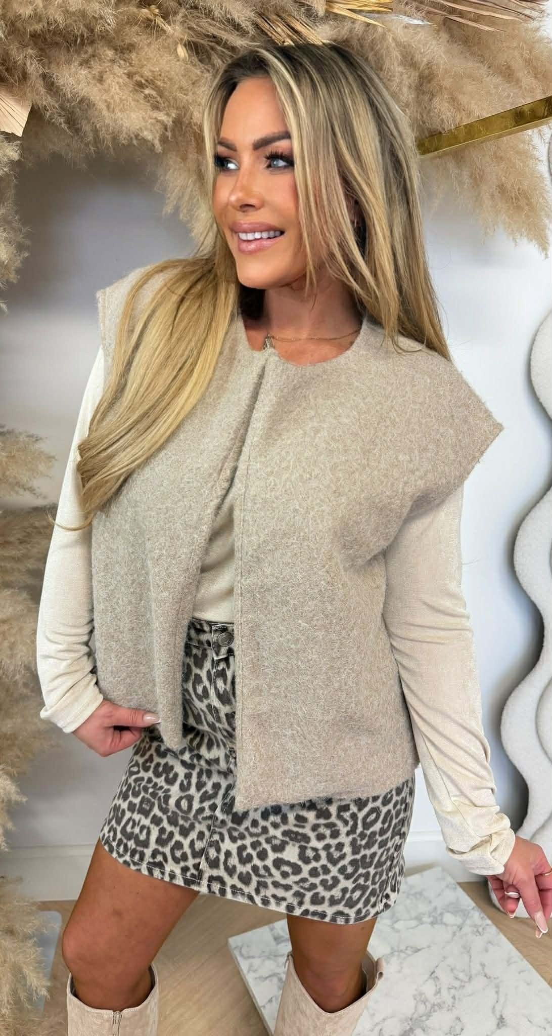 GILET EN FEUTRE BASIQUE BEIGE