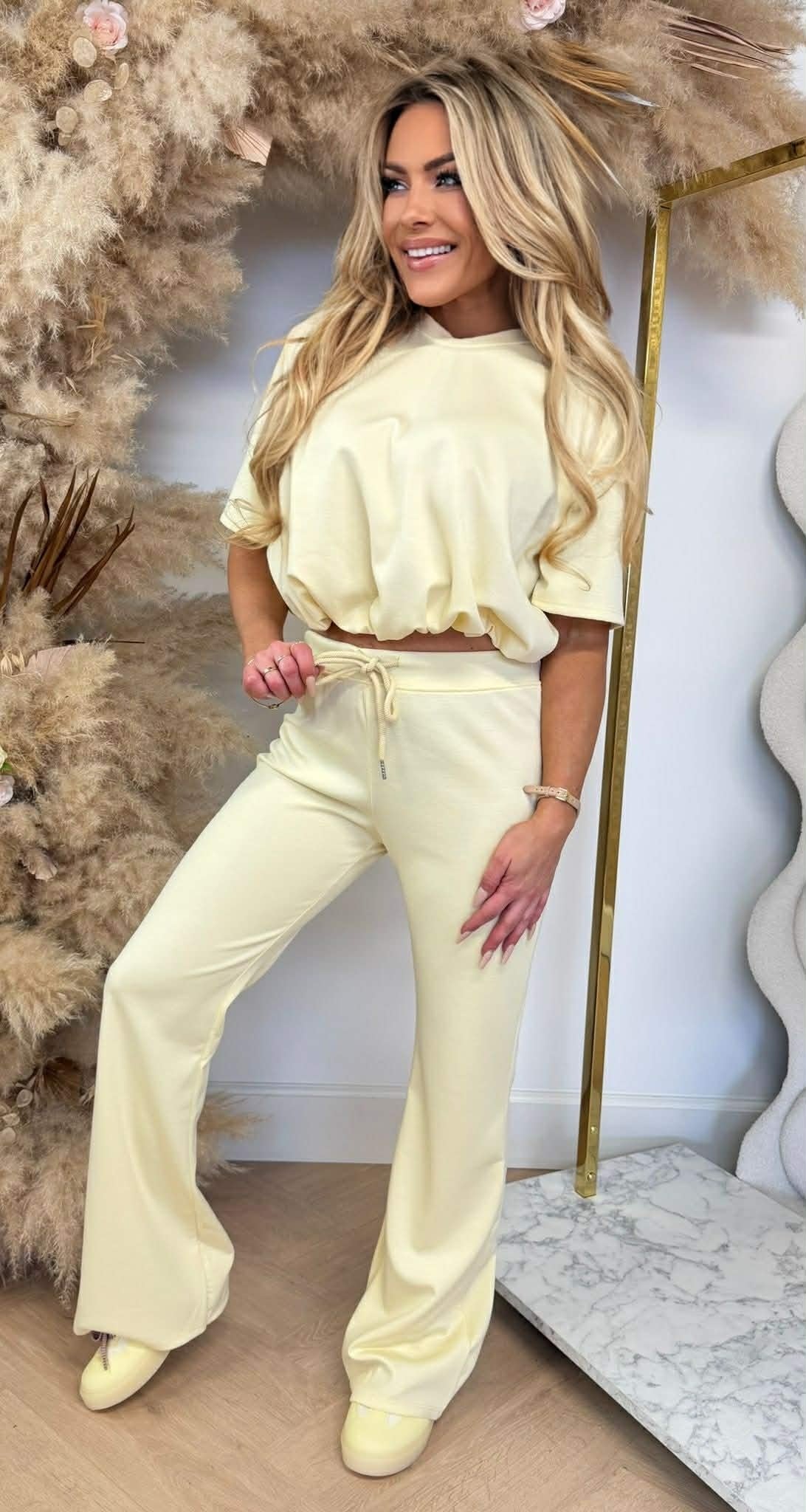BESTSELLER MUSTY CROPPED SET BUTTERYELLOW