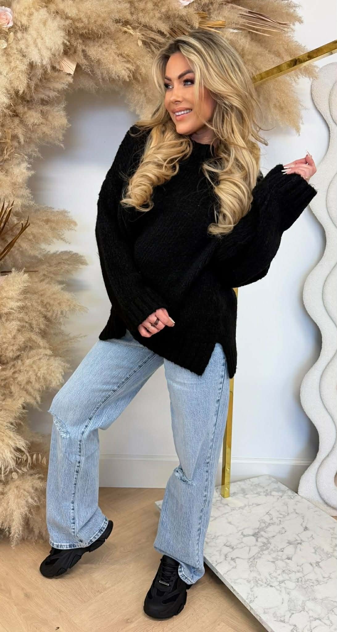 BOXY KNIT SWEATER BLACK