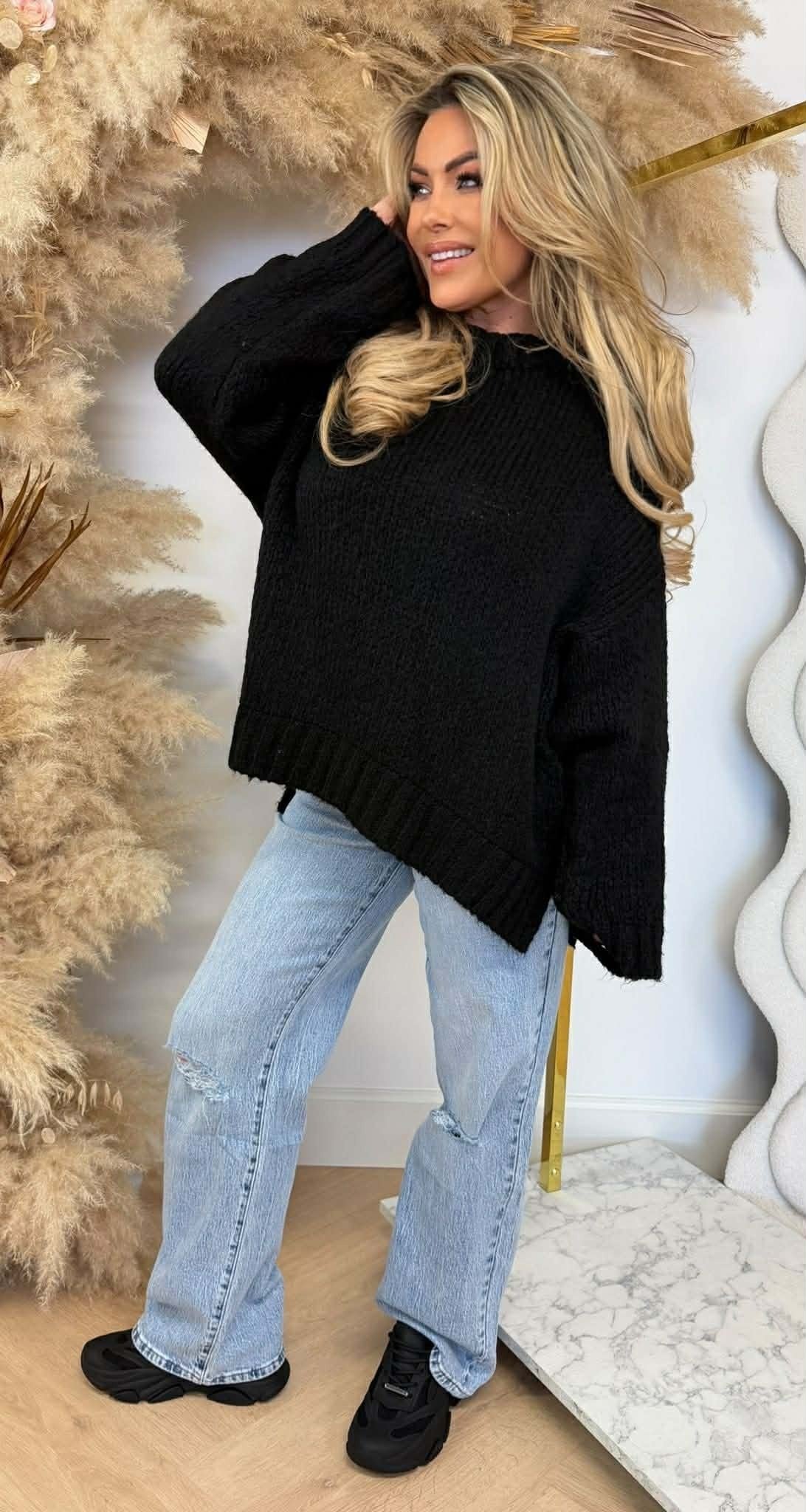 BOXY KNIT SWEATER BLACK